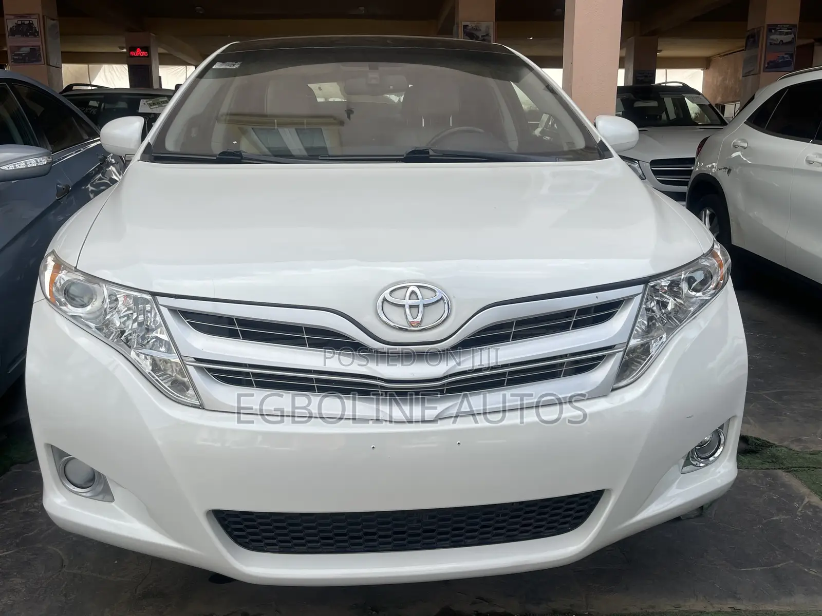 Toyota Venza V6 AWD 2011 White