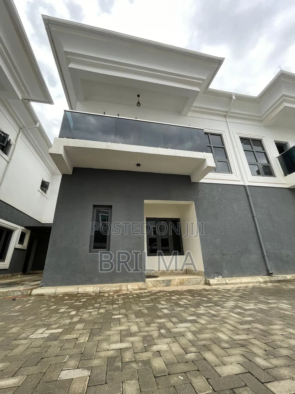 3bdrm Duplex in Jahi for sale