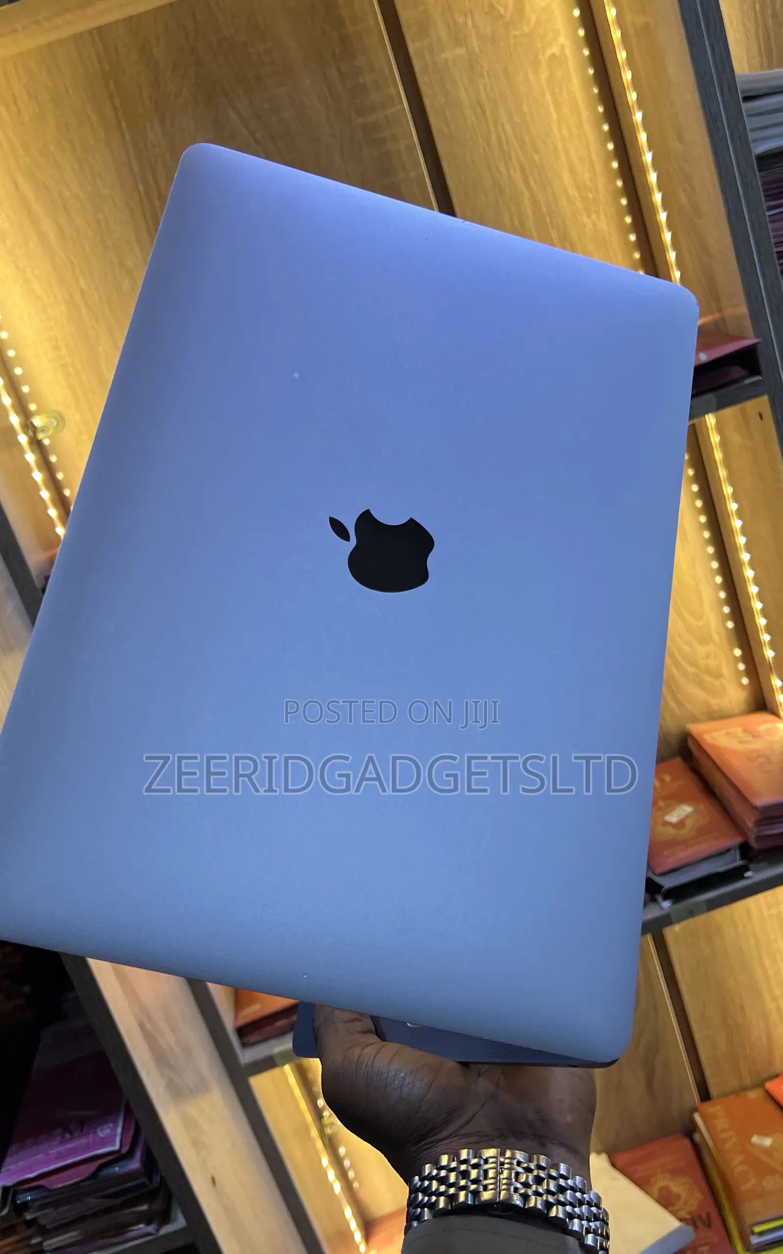 Laptop Apple MacBook Air 2020 8GB Intel Core i3 SSD 256GB
