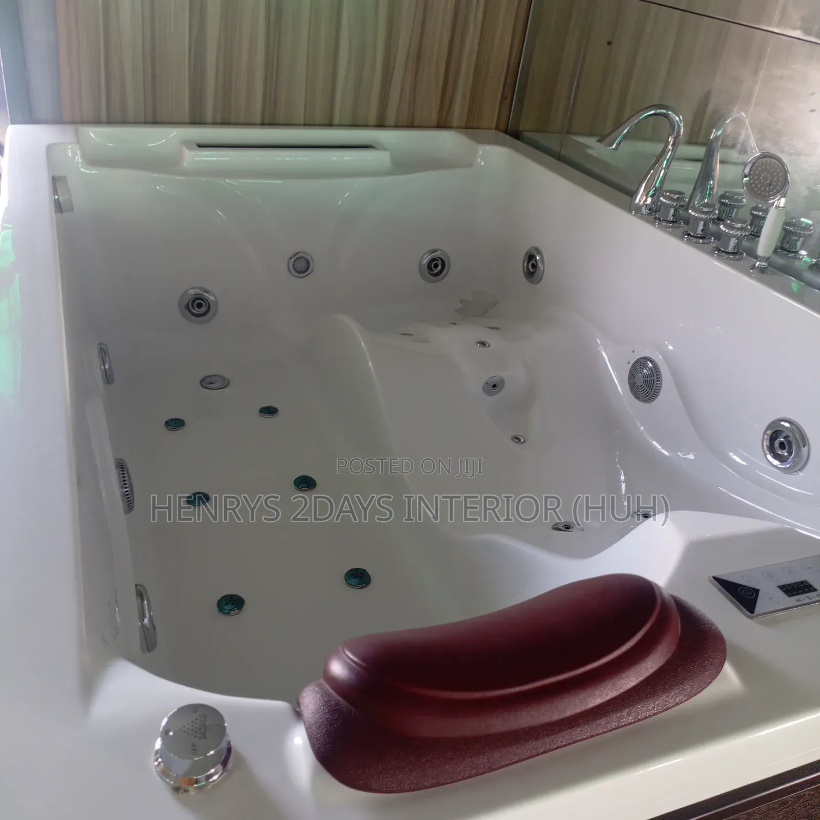 Swimming Pool Jacuzzi
