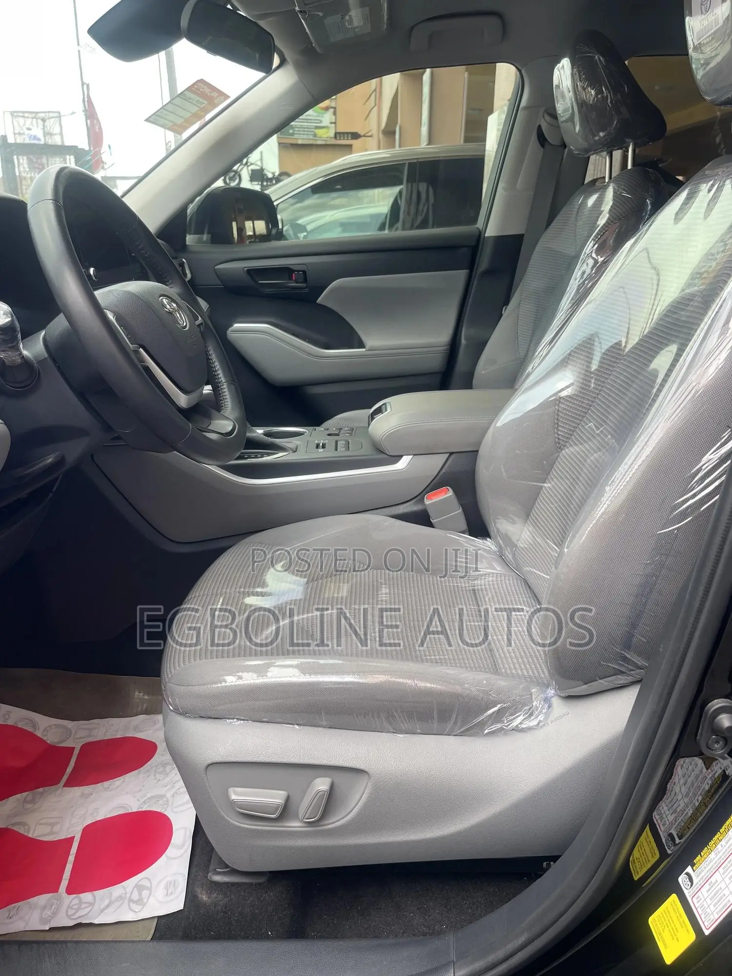 Toyota Highlander LE AWD 2023 Black