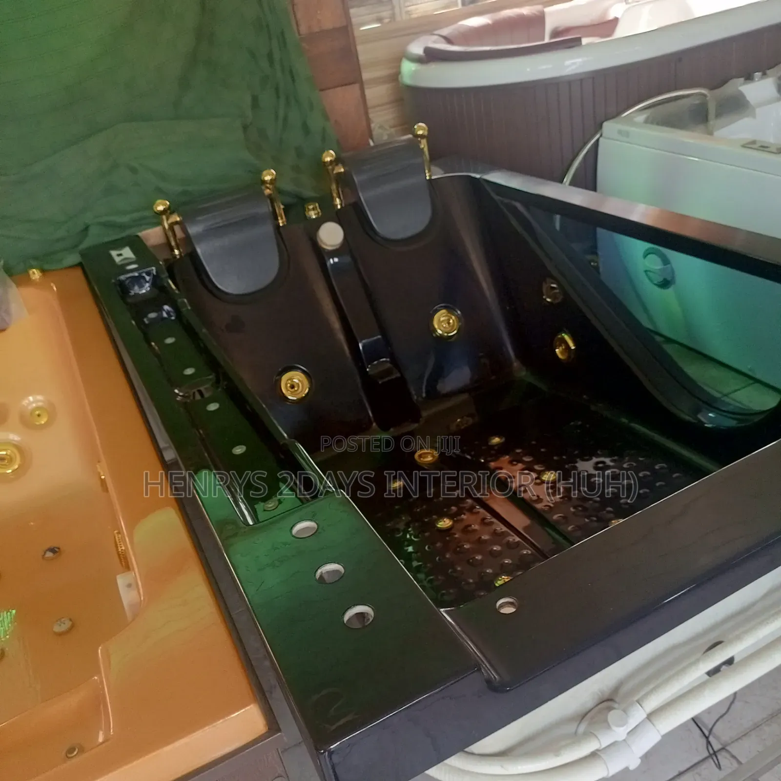 Jacuzzi Indoor Swimming Pool
