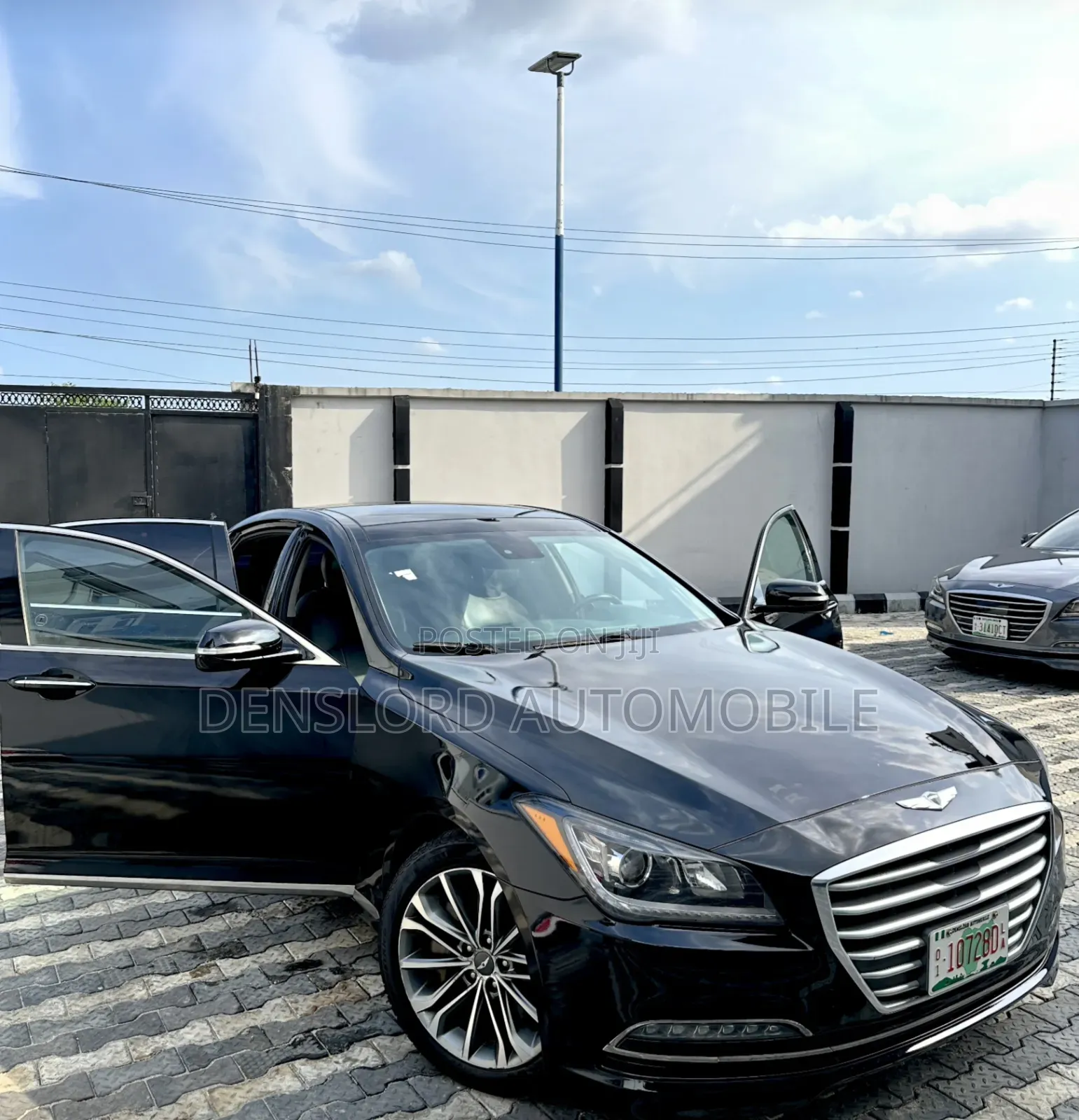 Hyundai Genesis 3.8 AWD 2016 Black