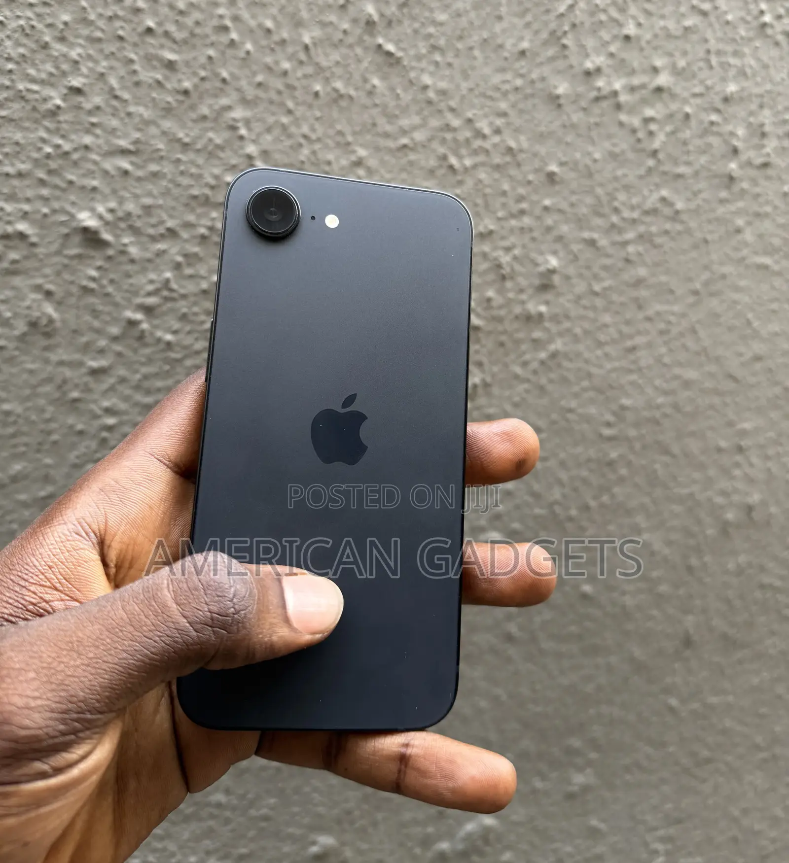Apple iPhone 16e 128 GB Black