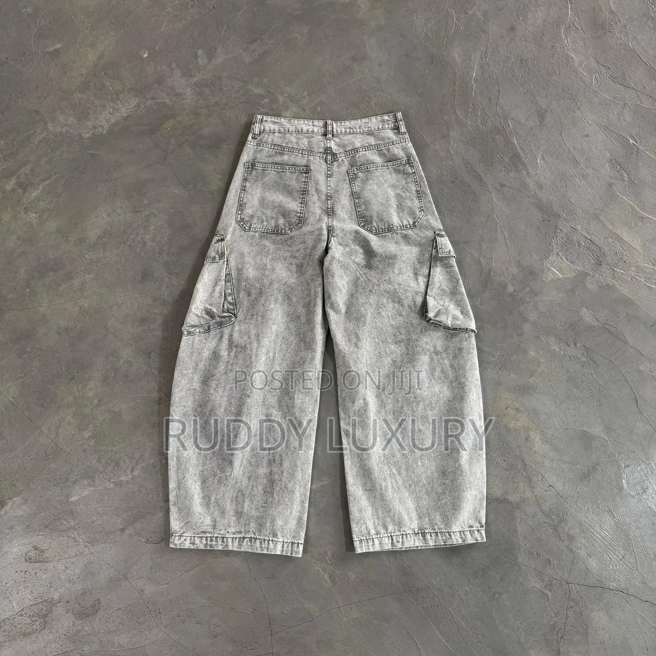 Washed Grey Cargo-Style Baggy Jeans