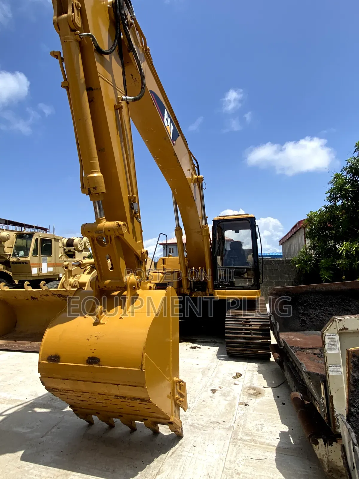 Caterpillar Escavator 320bl