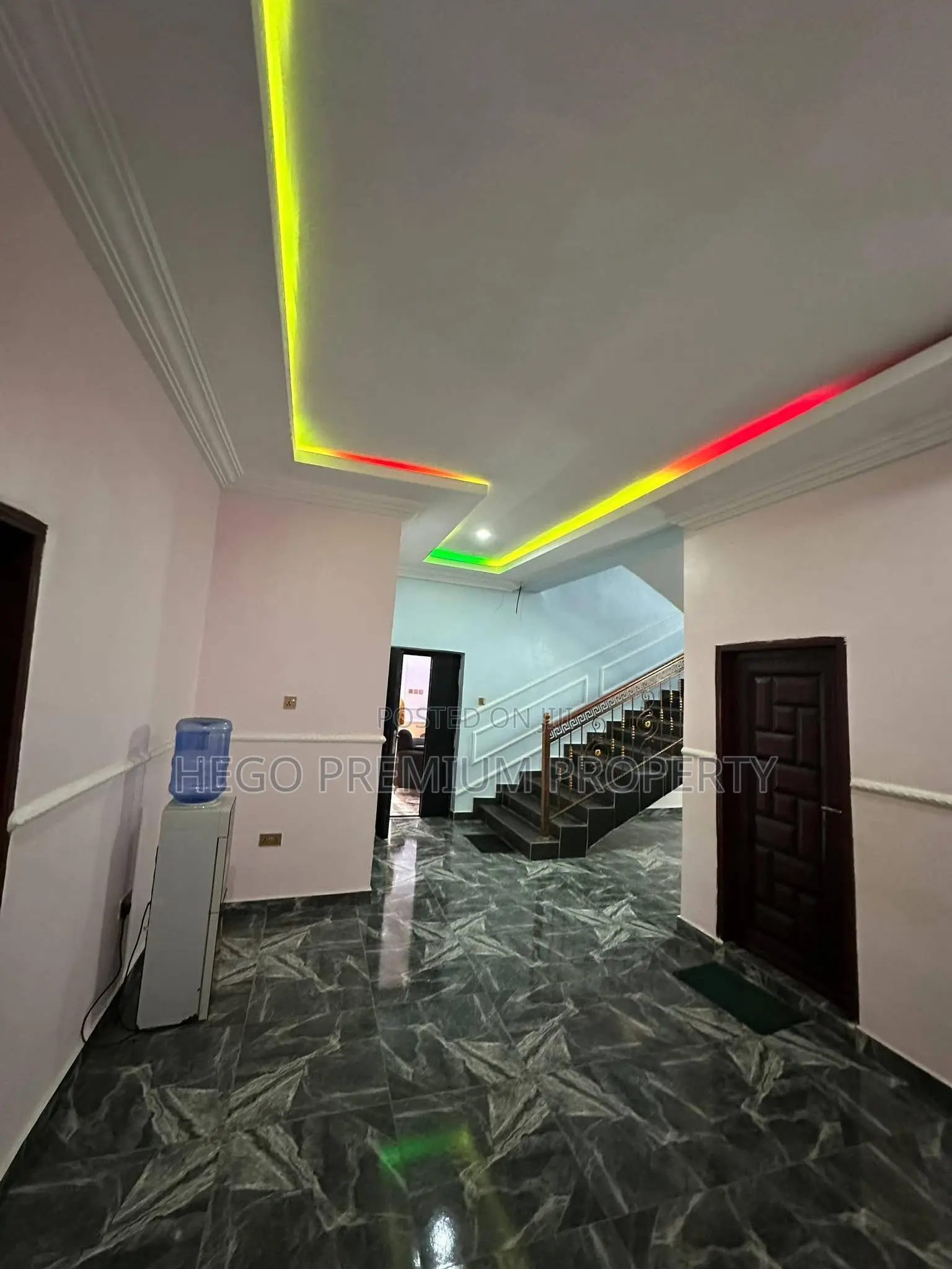6bdrm Apartment in Estate, Rukpokwu for sale