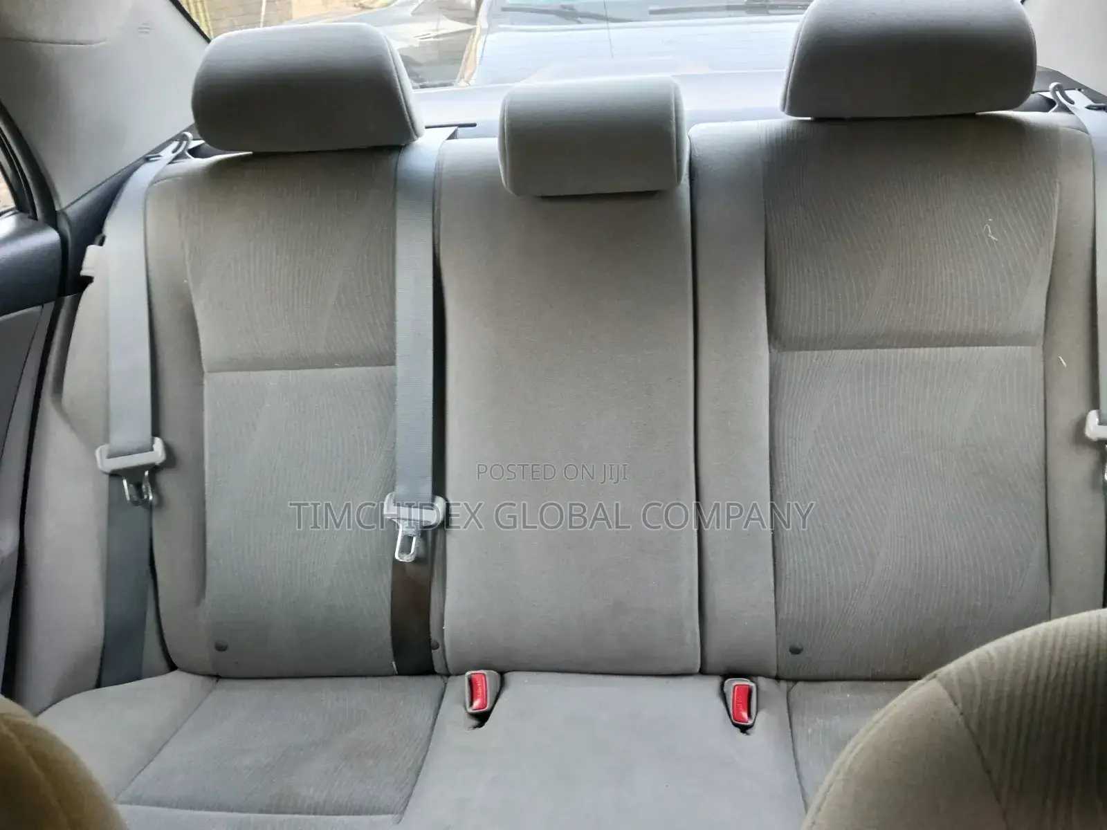 Toyota Corolla LE 4dr Sedan (1.8L 4cyl 4A) 2013 Gray