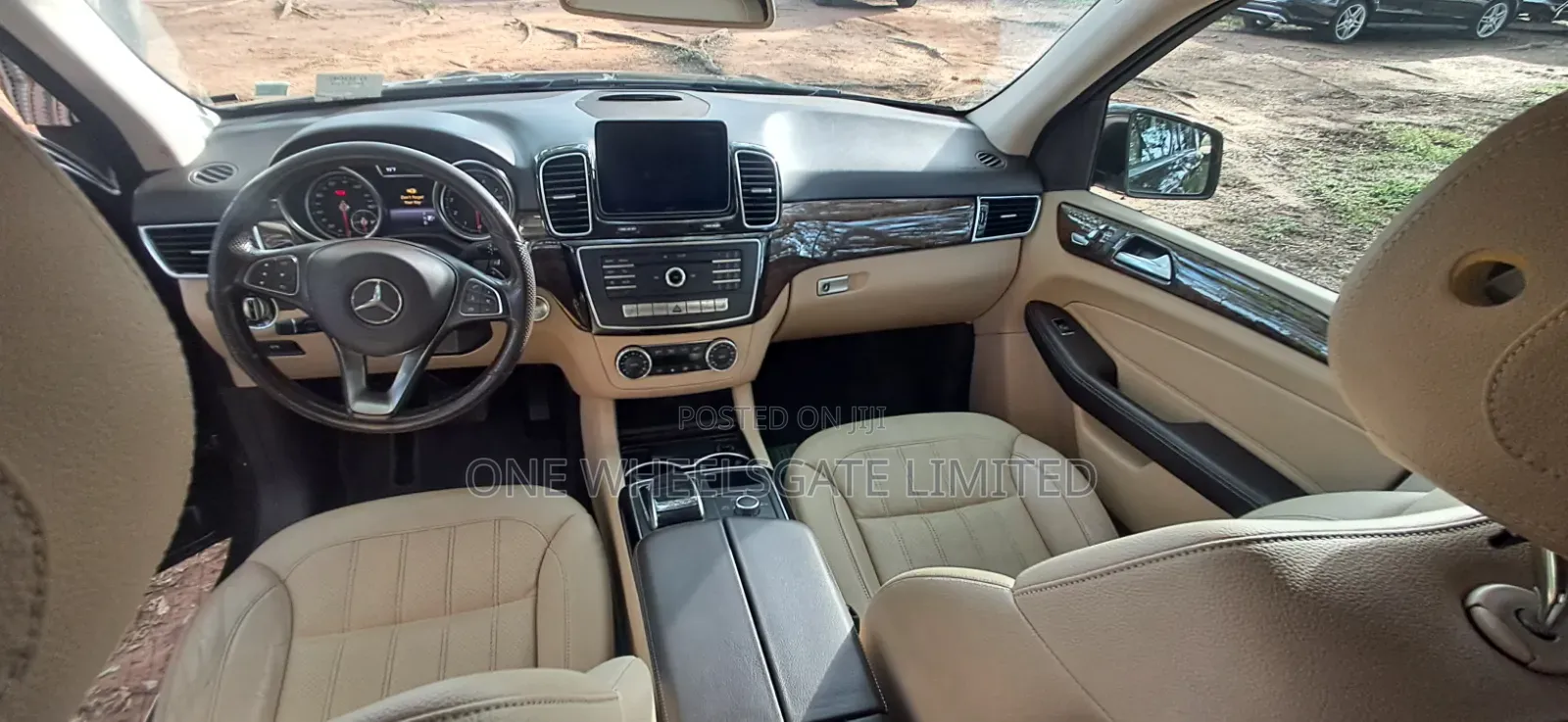 Mercedes-Benz GLE-Class 2016 Brown
