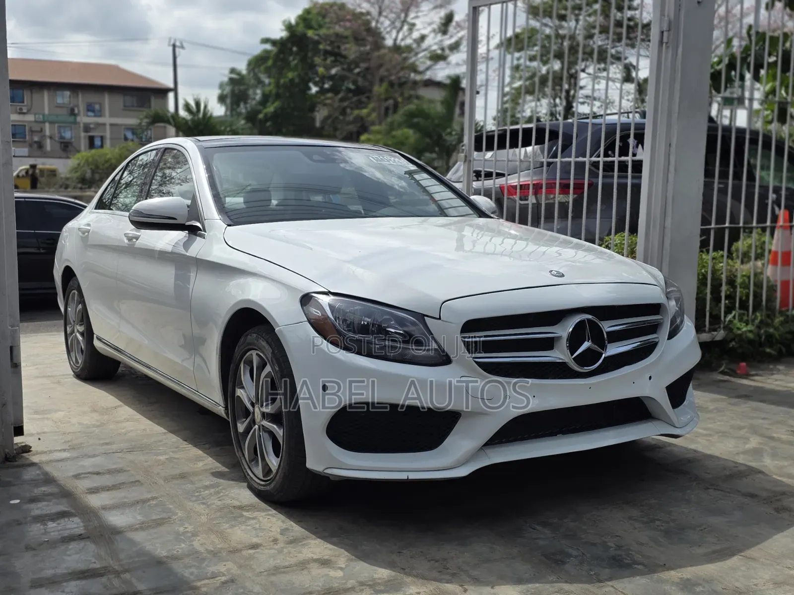 Mercedes-Benz C300 Base 4Matic Sedan AWD (2.0L 4cyl 7A) 2016 White