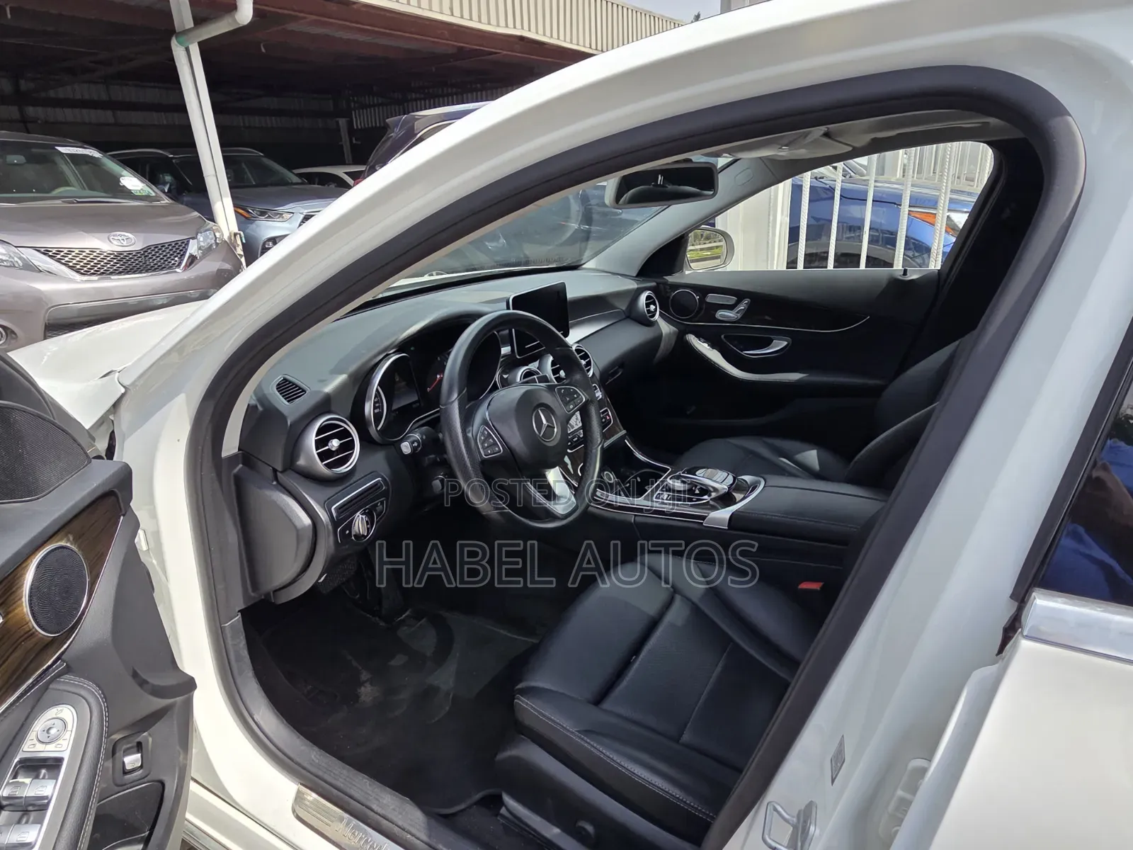 Mercedes-Benz C300 Base 4Matic Sedan AWD (2.0L 4cyl 7A) 2016 White