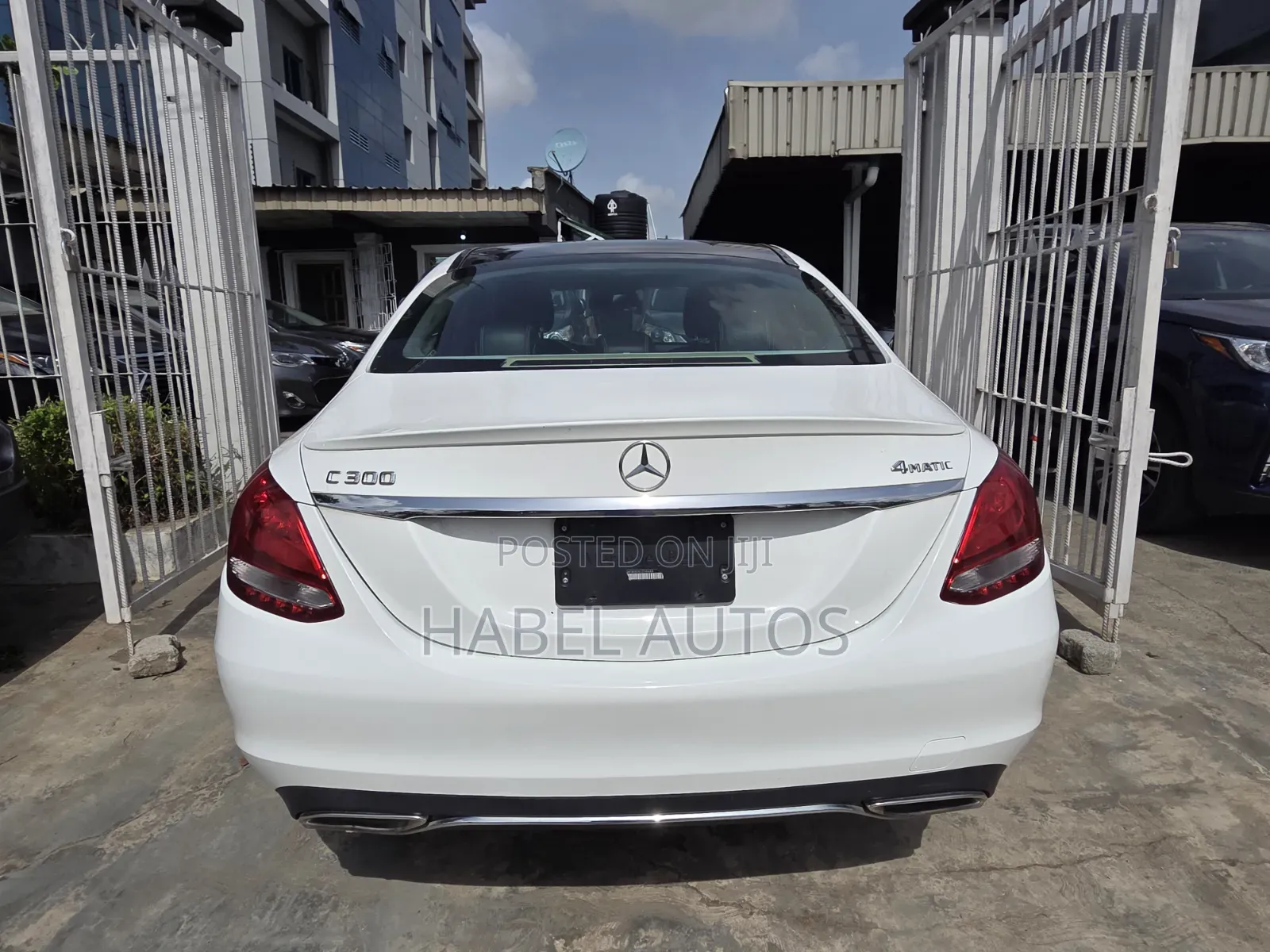 Mercedes-Benz C300 Base 4Matic Sedan AWD (2.0L 4cyl 7A) 2016 White