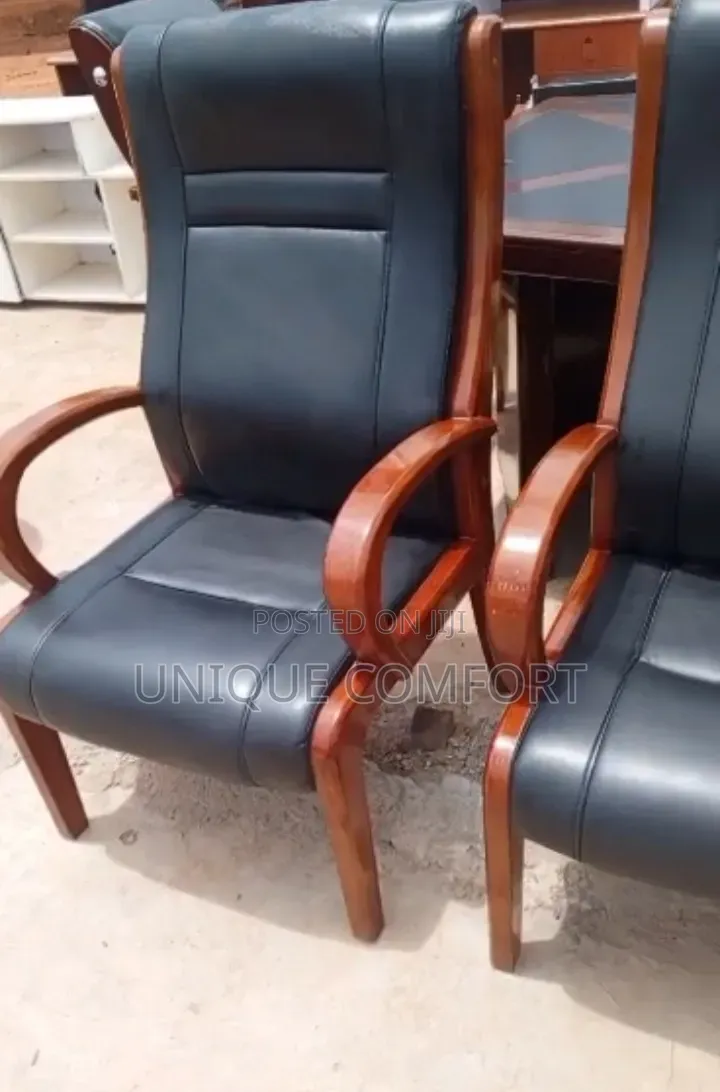 Imported Sturdy Conference Table With Sturdy 7 Chairs (Tokunbo)
