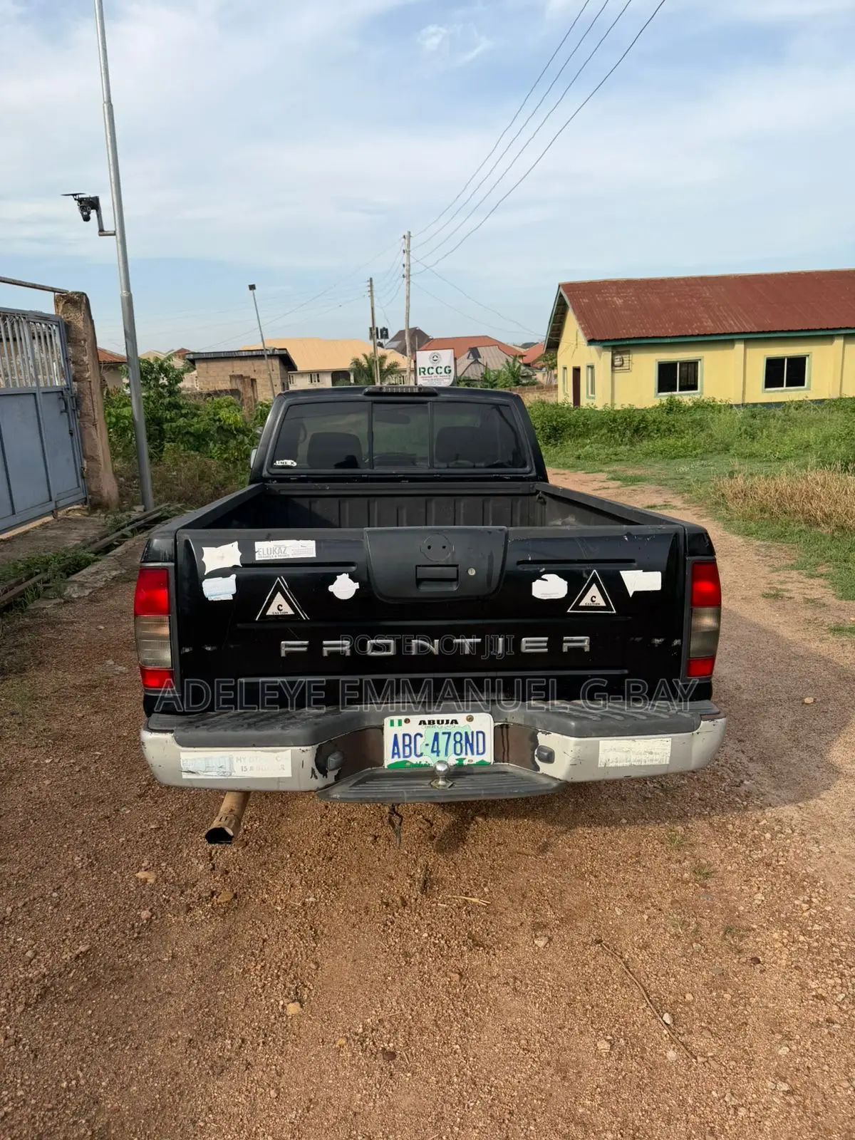 Nissan Frontier 2003 Black
