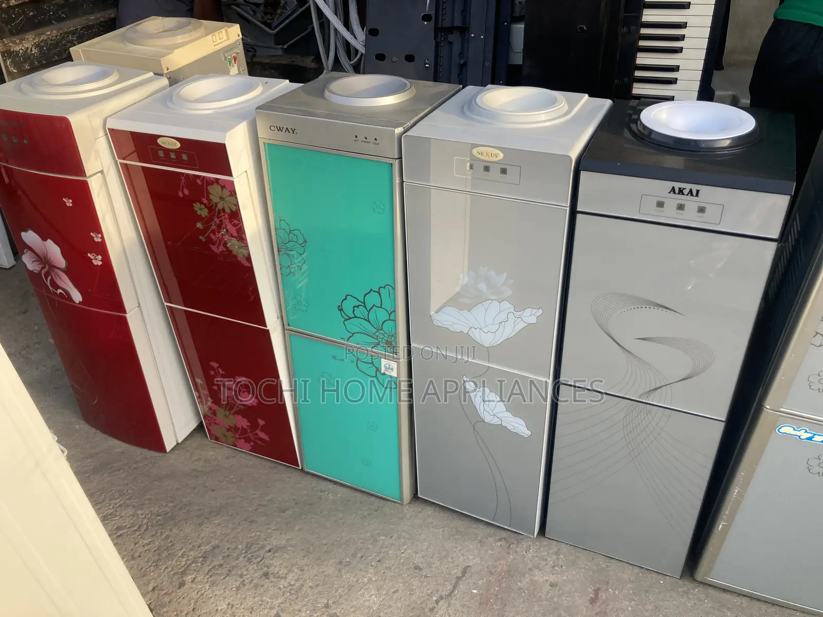 Clean Used Water Dispenser With Fridge Compartment