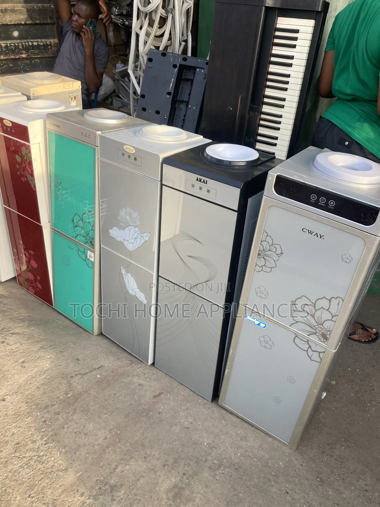 Clean Used Water Dispenser With Fridge Compartment