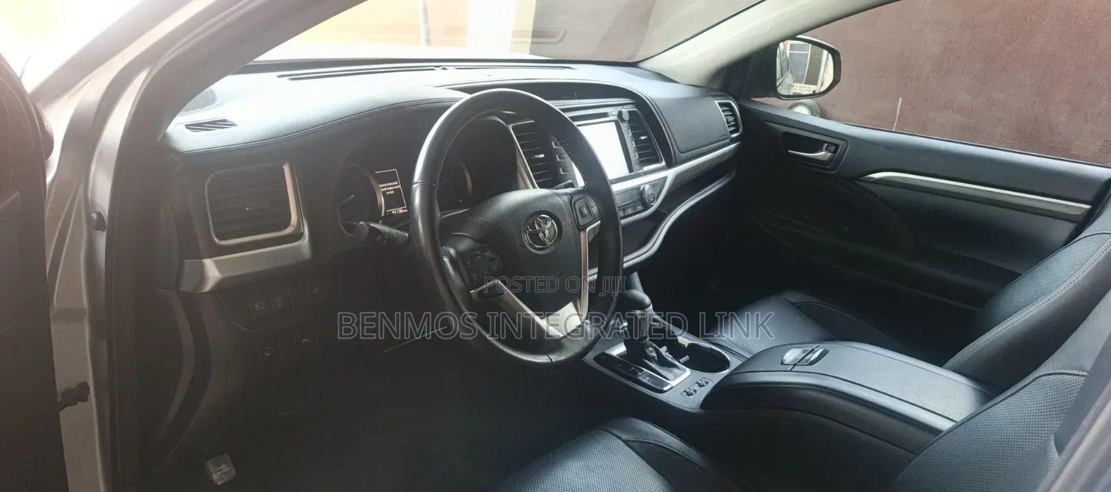 Toyota Highlander Limited 4x4 V6 (3.5L 6cyl 8A) 2018 Gray