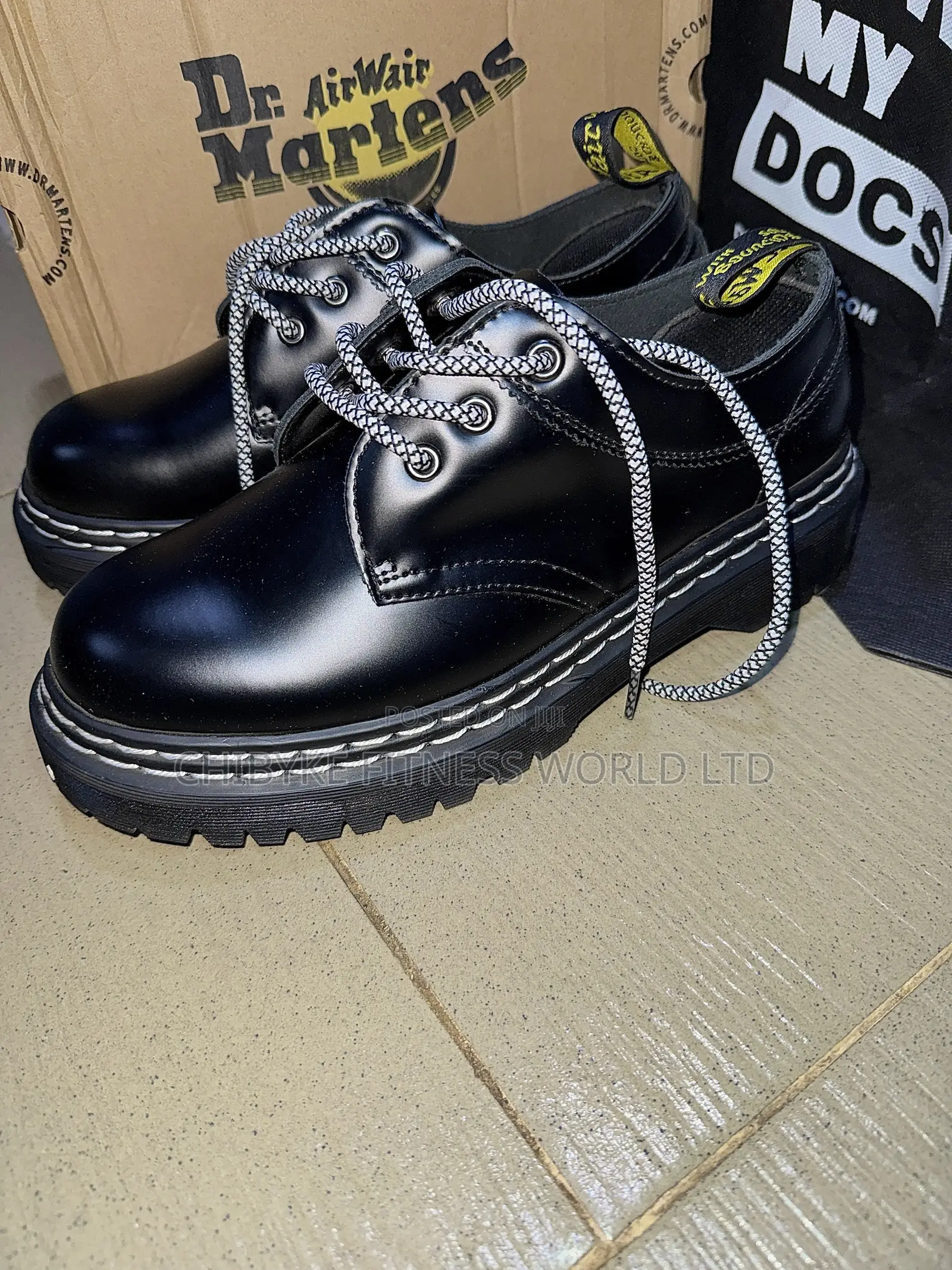 Dr Marten Black Shoe With Transparent Sole