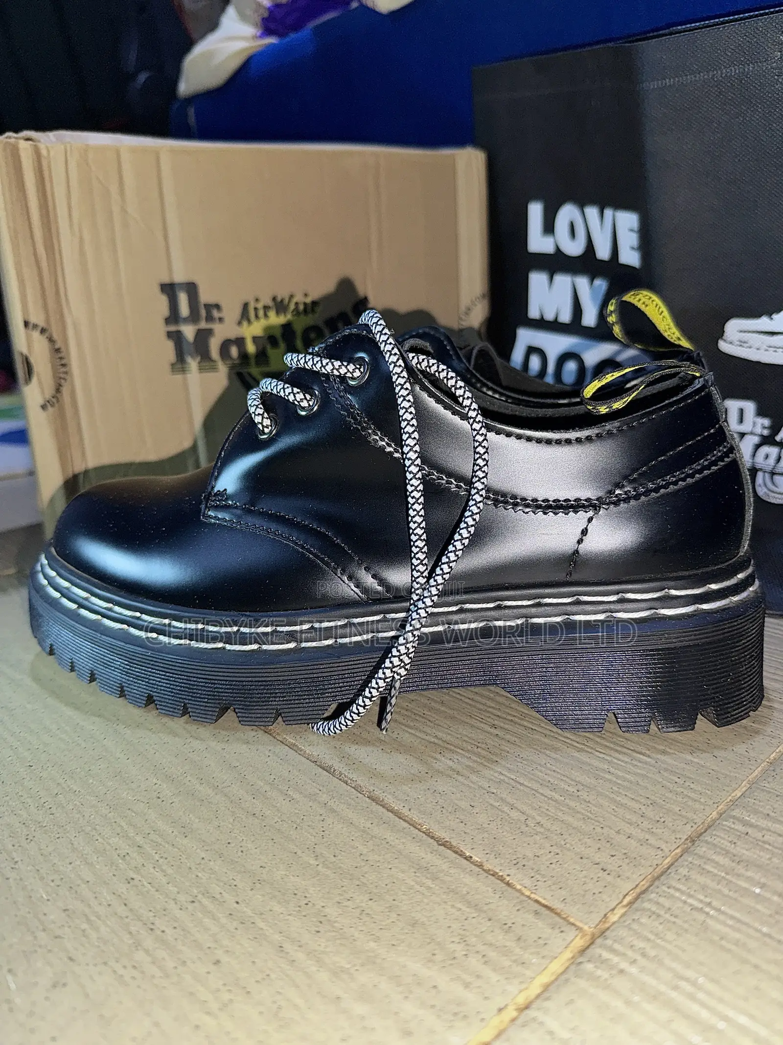 Dr Marten Black Shoe With Transparent Sole