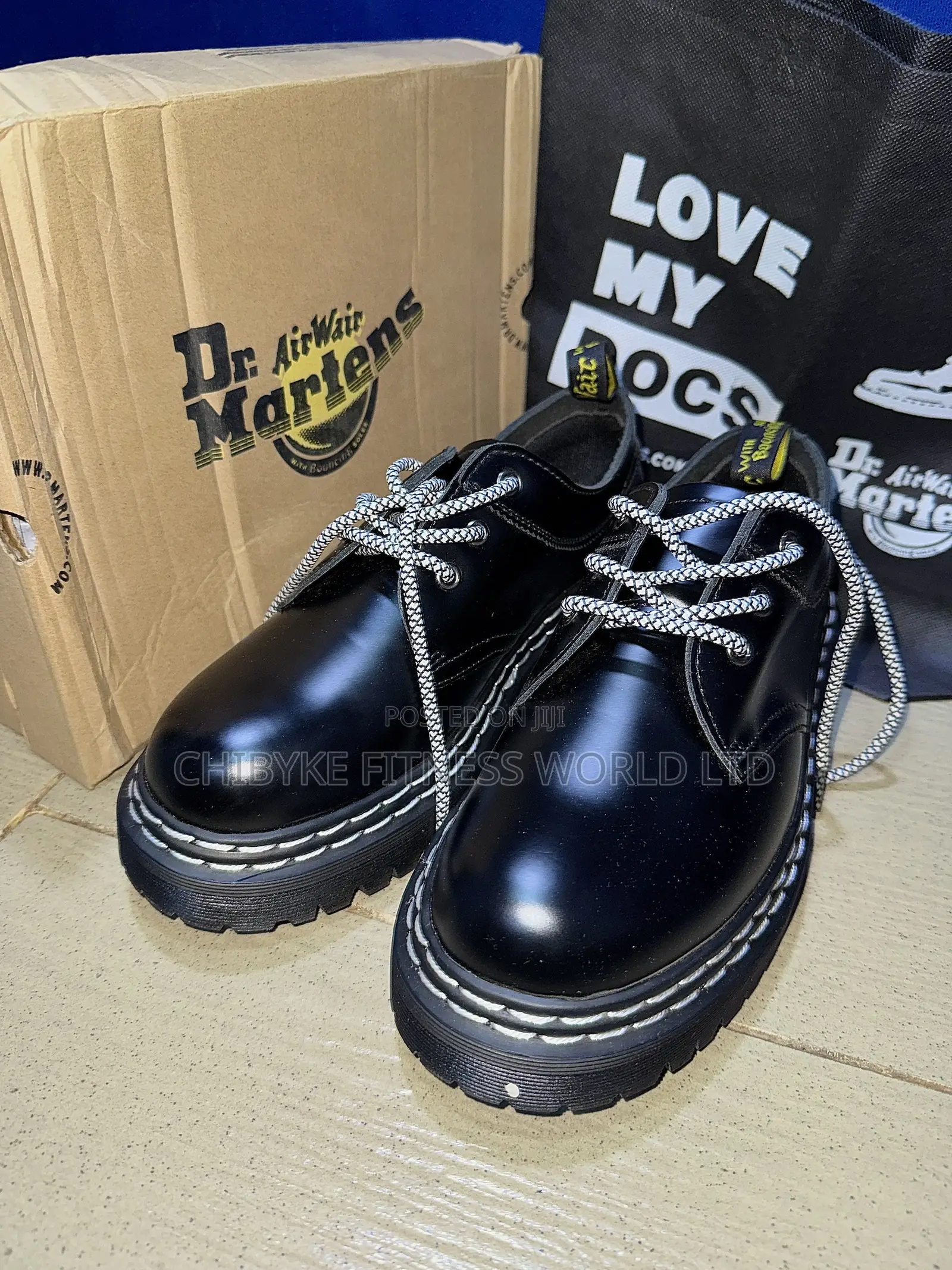 Dr Marten Black Shoe With Transparent Sole