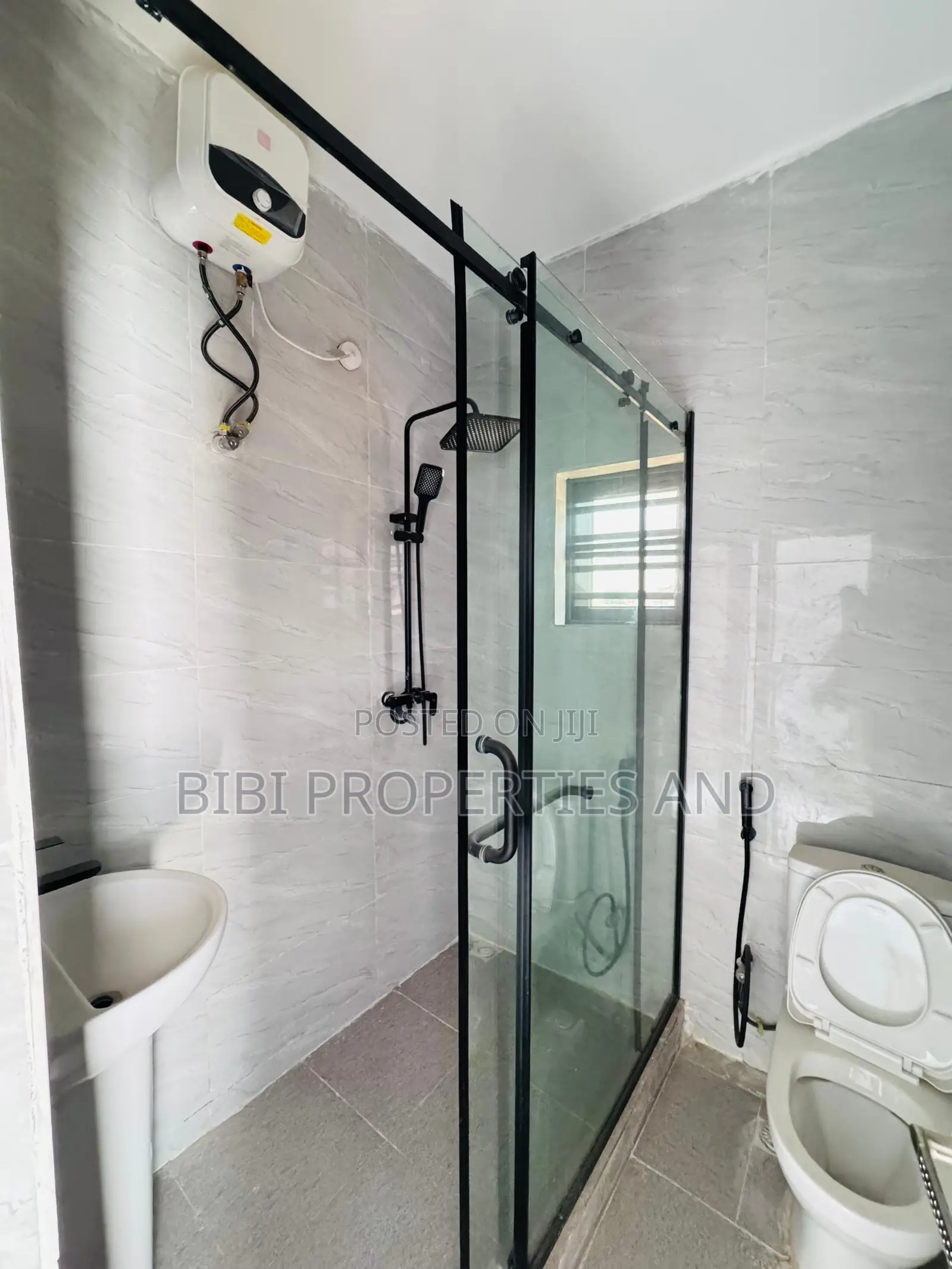 4bdrm Duplex in Lugbe District for sale