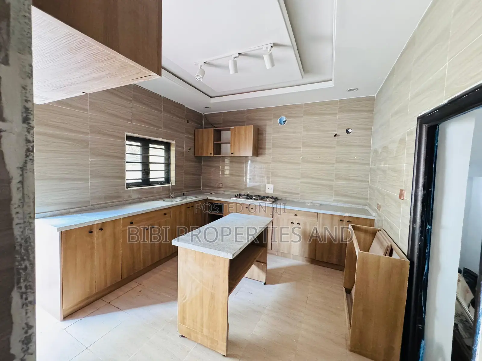 4bdrm Duplex in Lugbe District for sale
