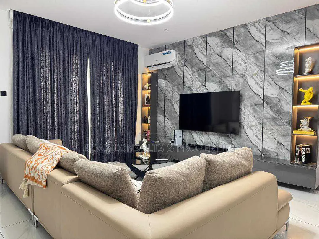 Furnished 3bdrm Apartment in Lekki Phase 1 for rent