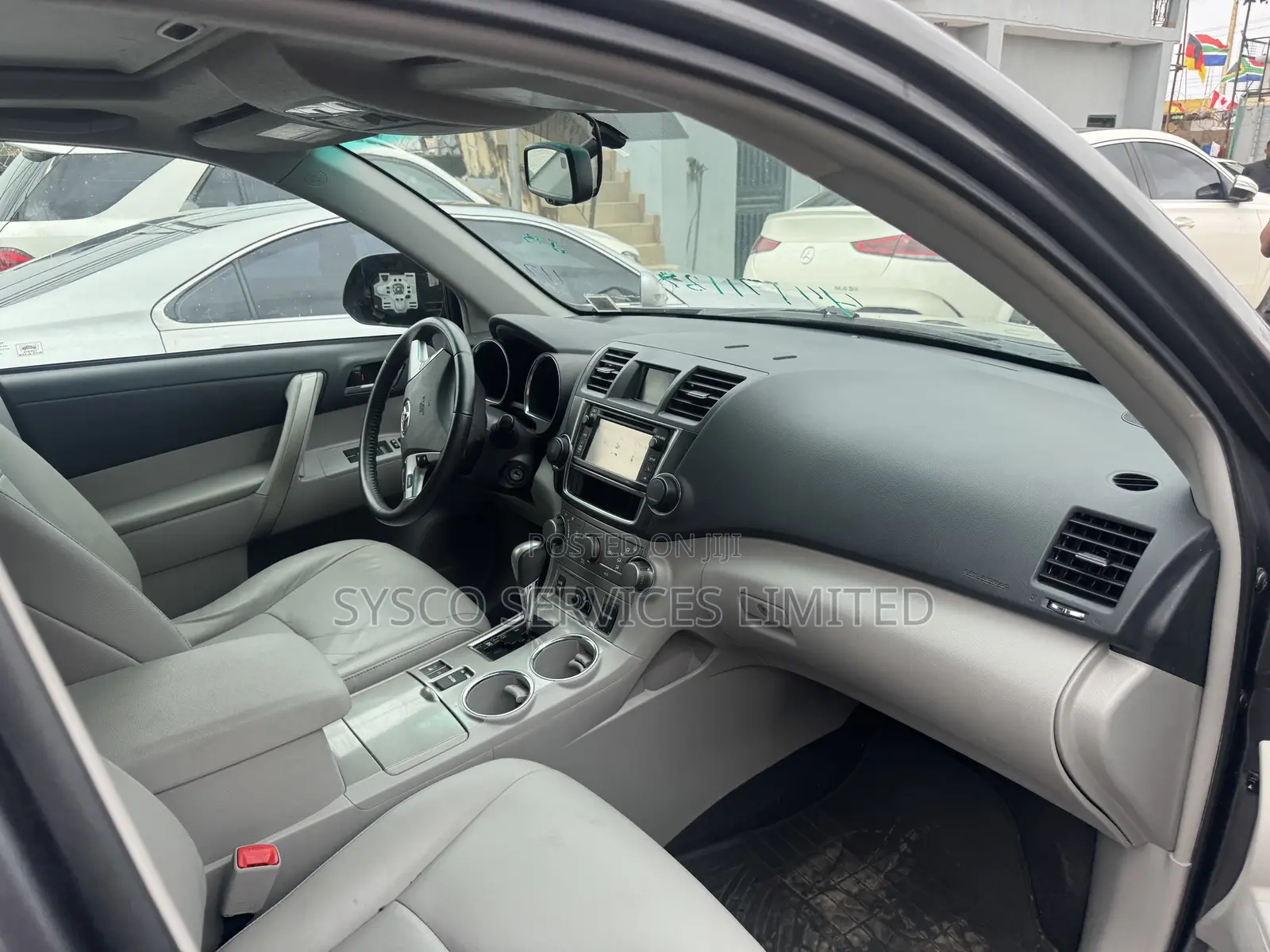 Toyota Highlander Limited 3.5L 2WD 2013 Gray