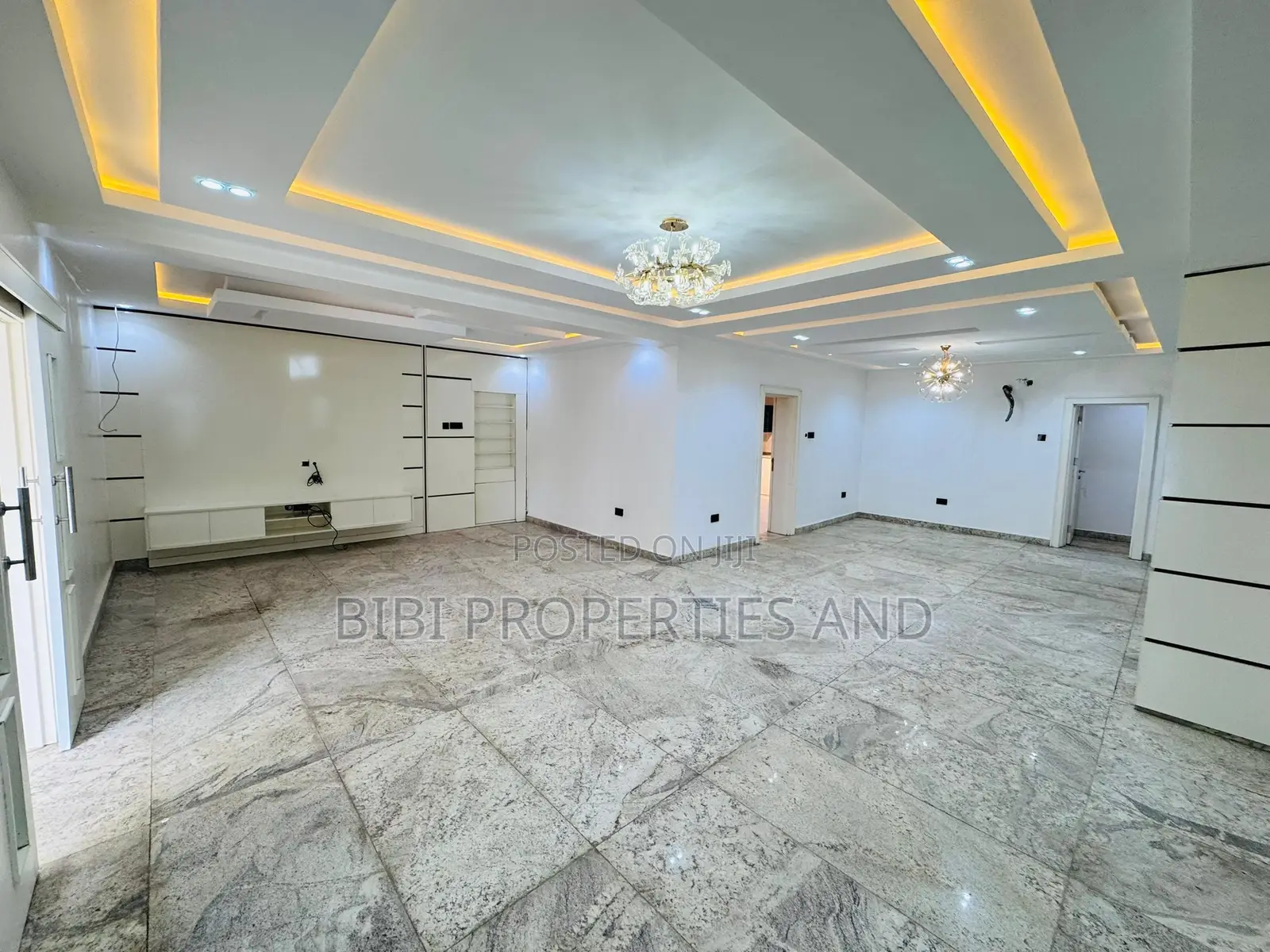 6bdrm Duplex in Gwarinpa for sale