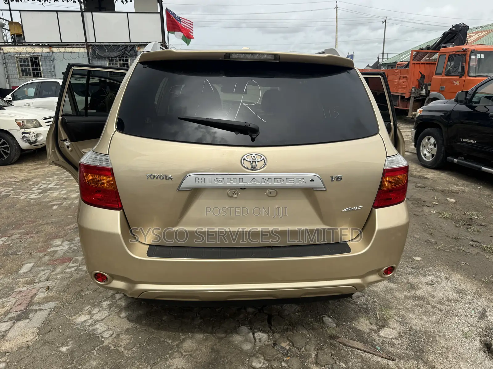 Toyota Highlander Limited 2010 Gold
