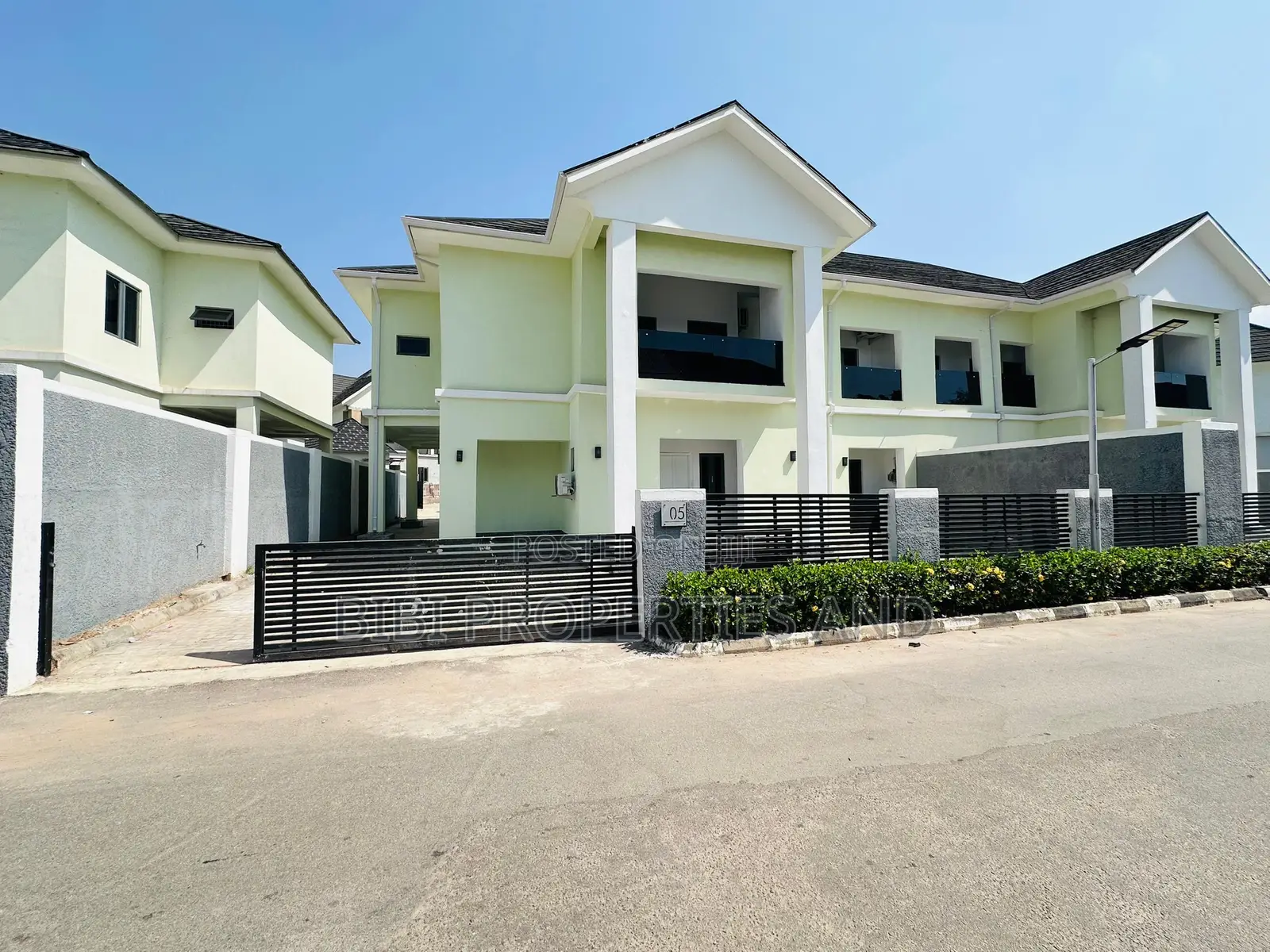 4bdrm Duplex in Life Camp for rent