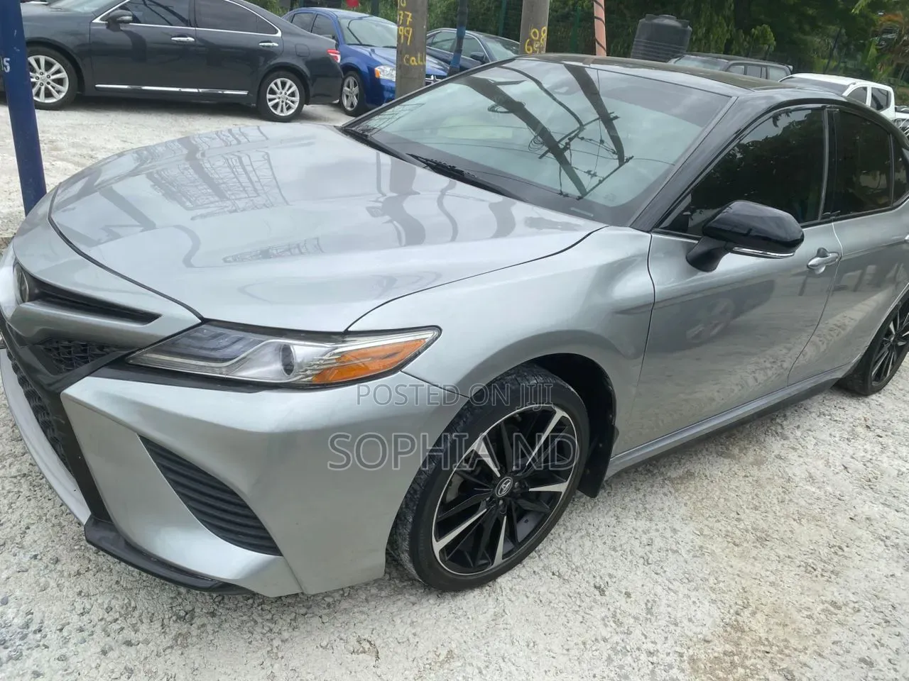Toyota Camry 2018 Blue