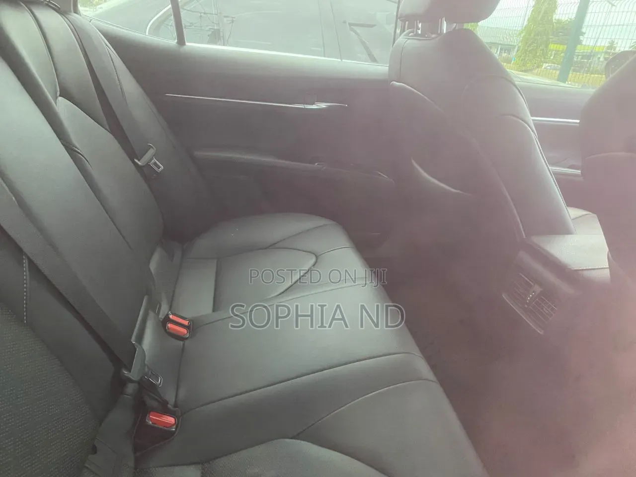 Toyota Camry 2018 Blue