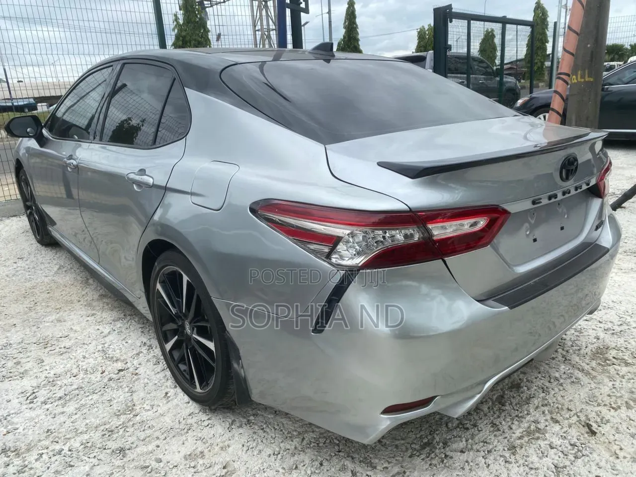 Toyota Camry 2018 Blue