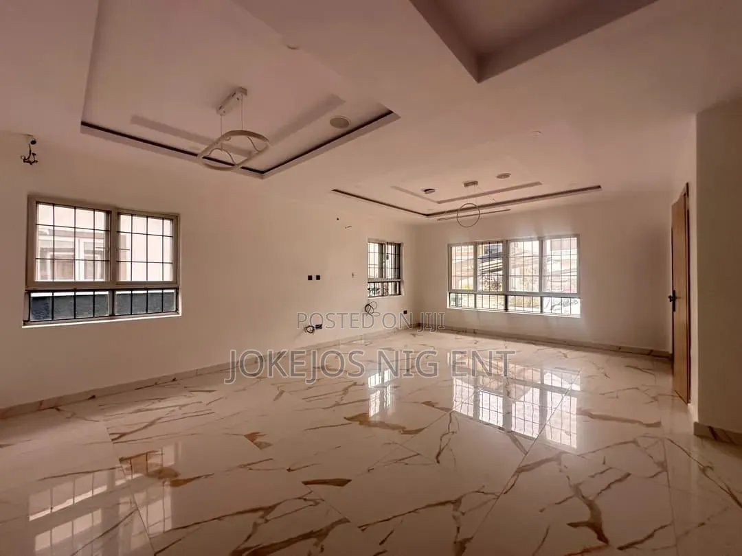 4bdrm Duplex in Harris Drive Vgc, Abraham Adesanya Estate for rent