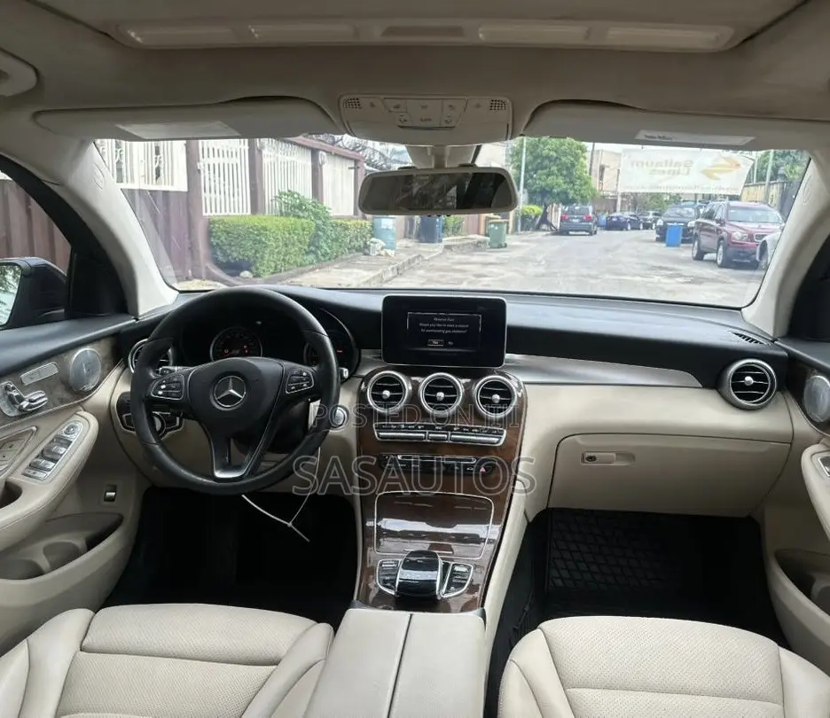 Mercedes-Benz GLC-Class 2017 Blue