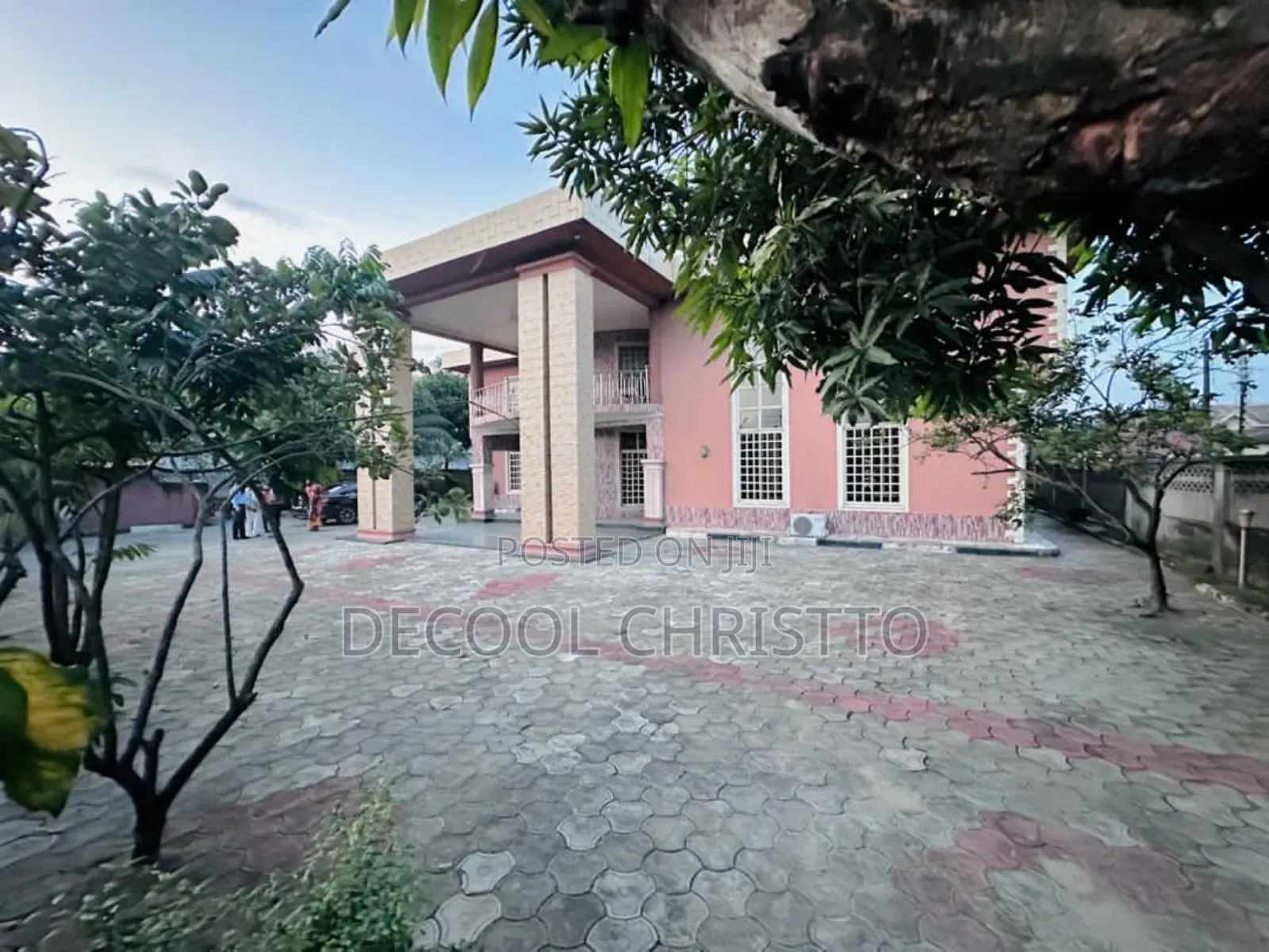6 Rooms Duplex on 2 Pilot Land