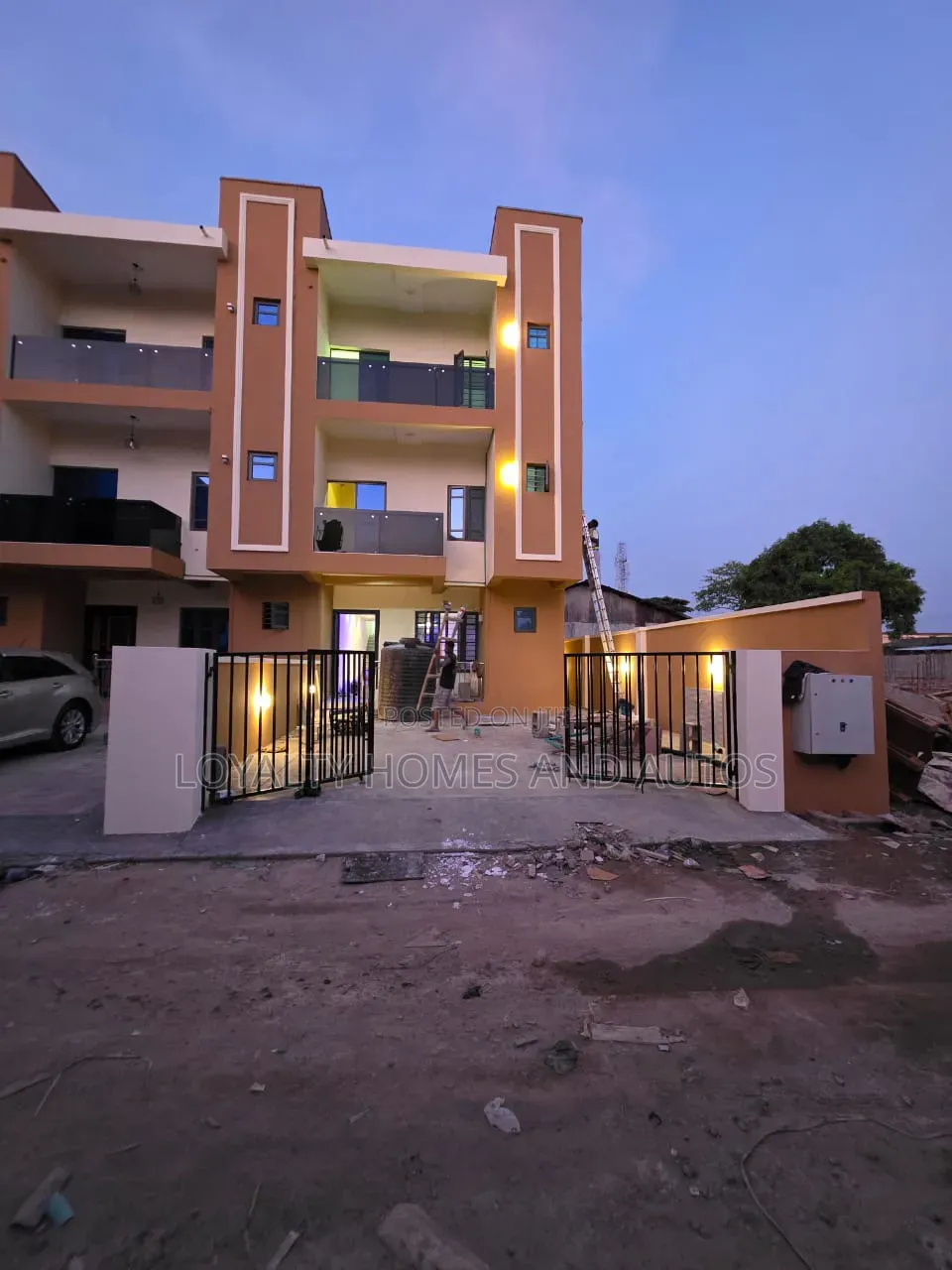 4bdrm Duplex in Ogba GRA for sale