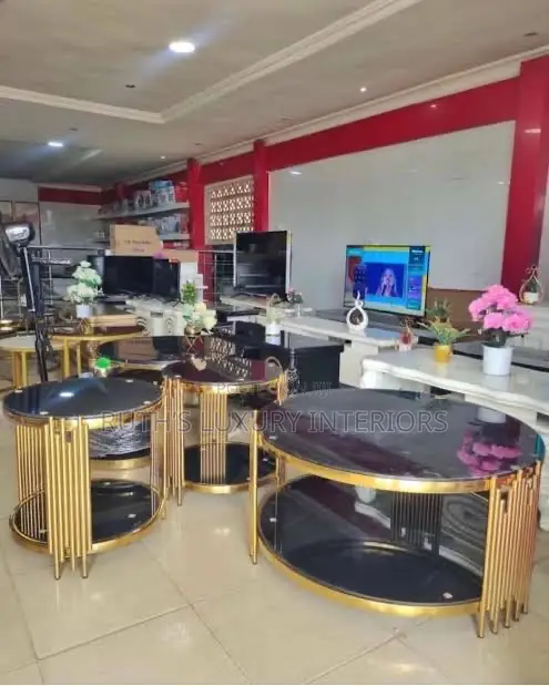 Luxury Center Table With 2 Side Stools
