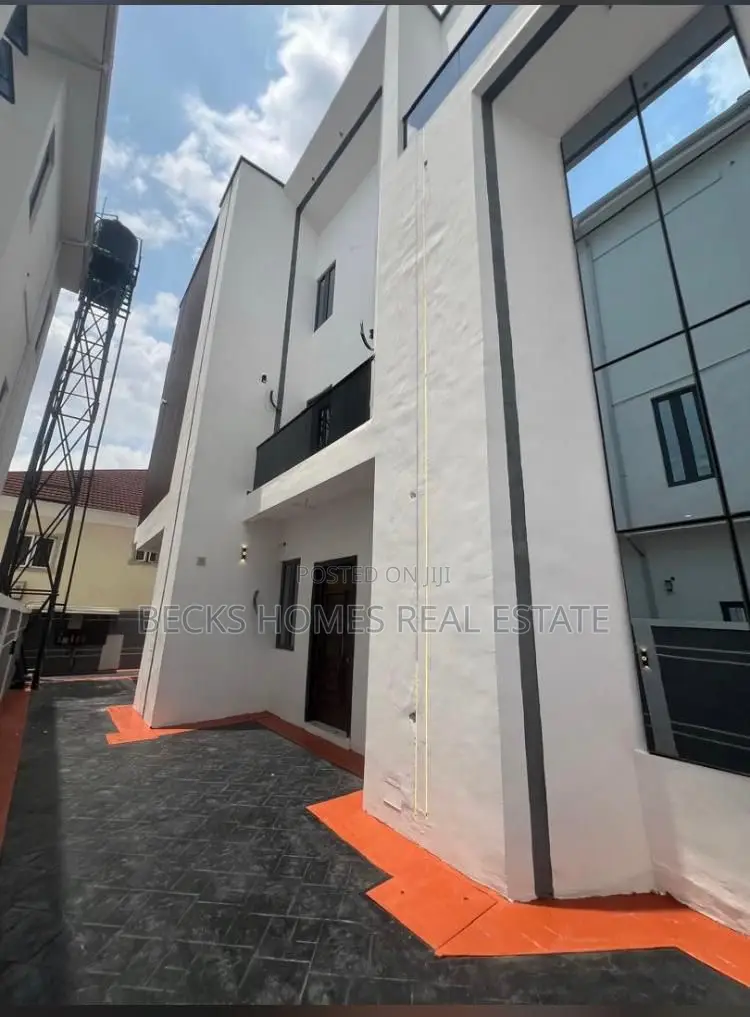 Furnished 4bdrm Duplex in GRA Phase 1 for sale
