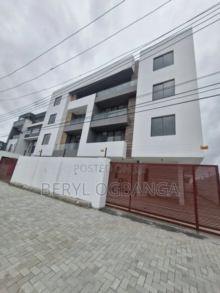 2bdrm Apartment in Banana Island for sale