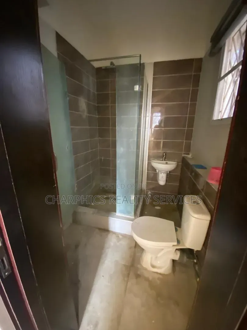 3bdrm Apartment in Victoria Island Extension for rent