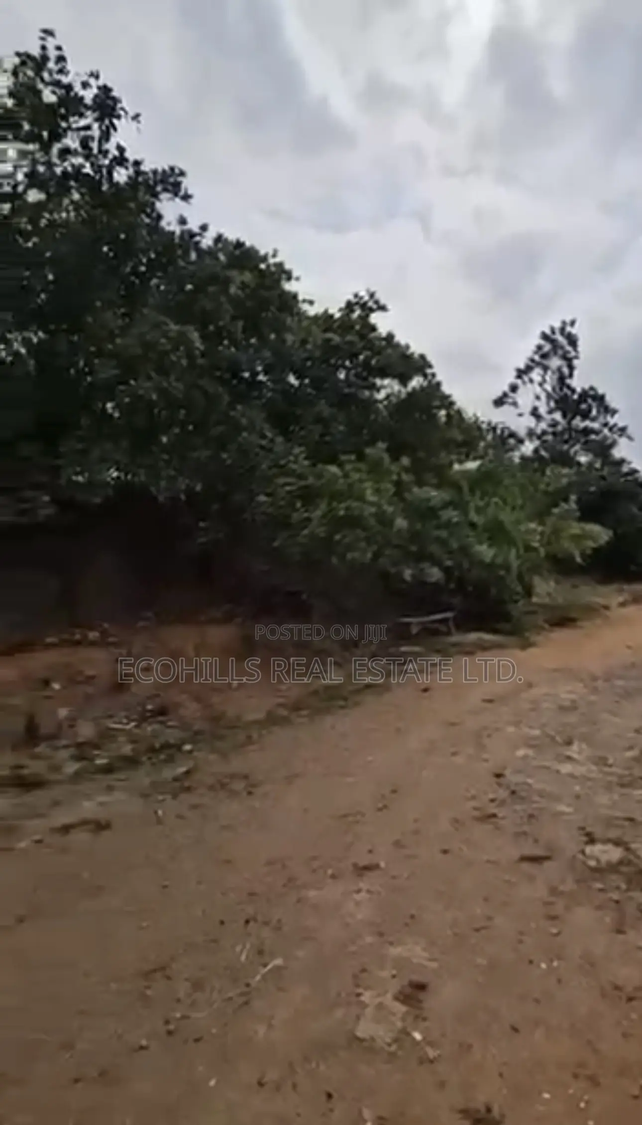 785sqm Land