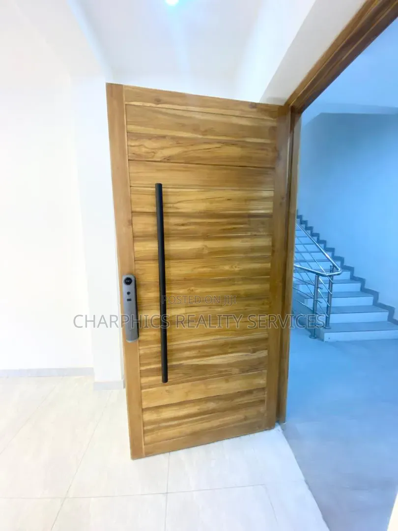 3bdrm Apartment in Ikate-Elegushi for rent