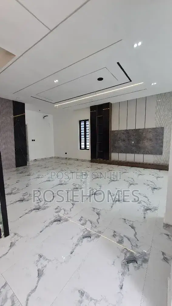 4bdrm Duplex in Light Estate, Sangotedo for sale