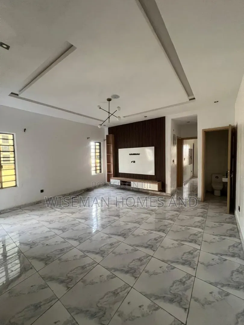 2bdrm Apartment in Ikate Lekki Eti-Osa for rent
