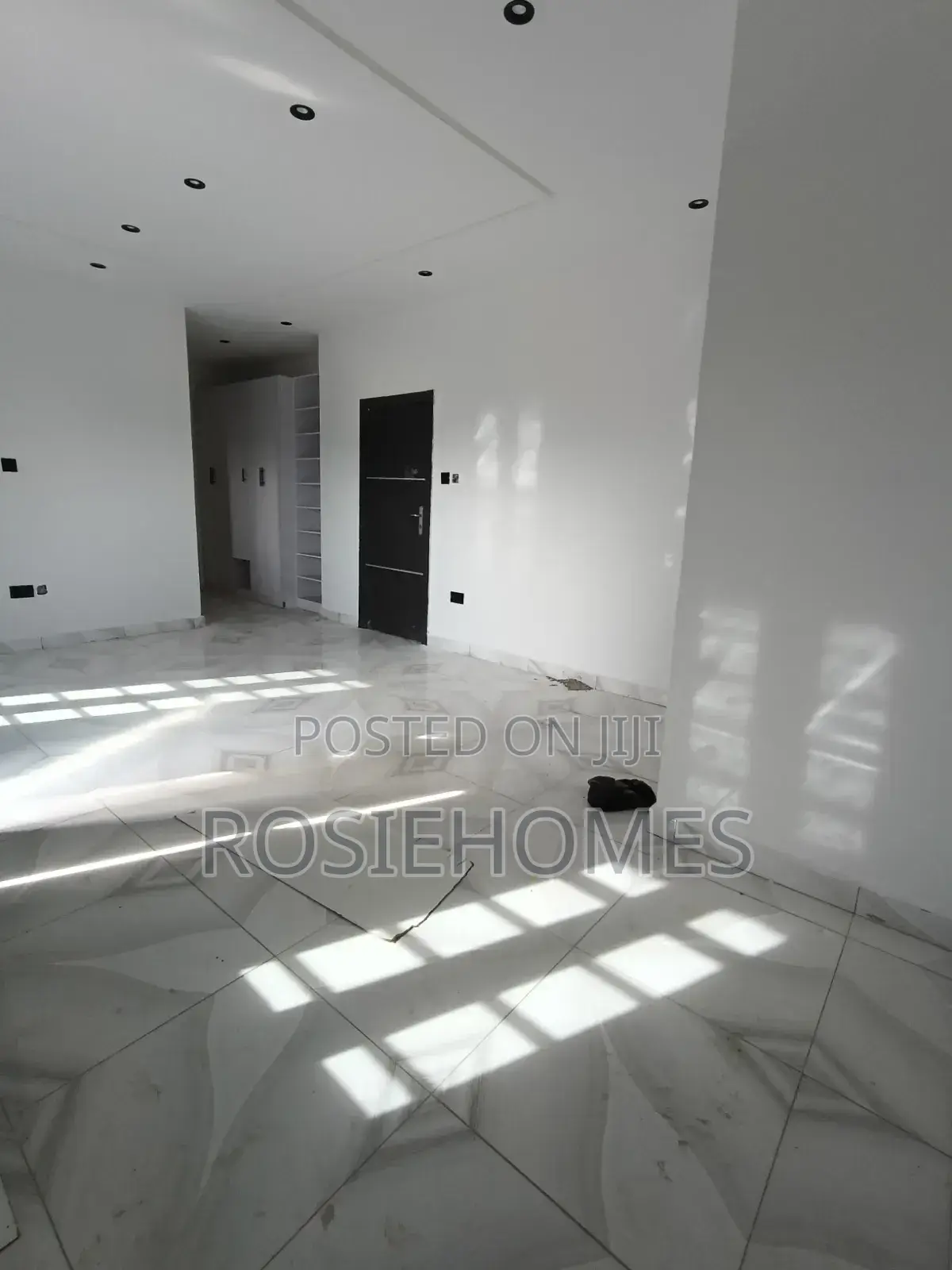 4bdrm Duplex in View Estate, Sangotedo for sale