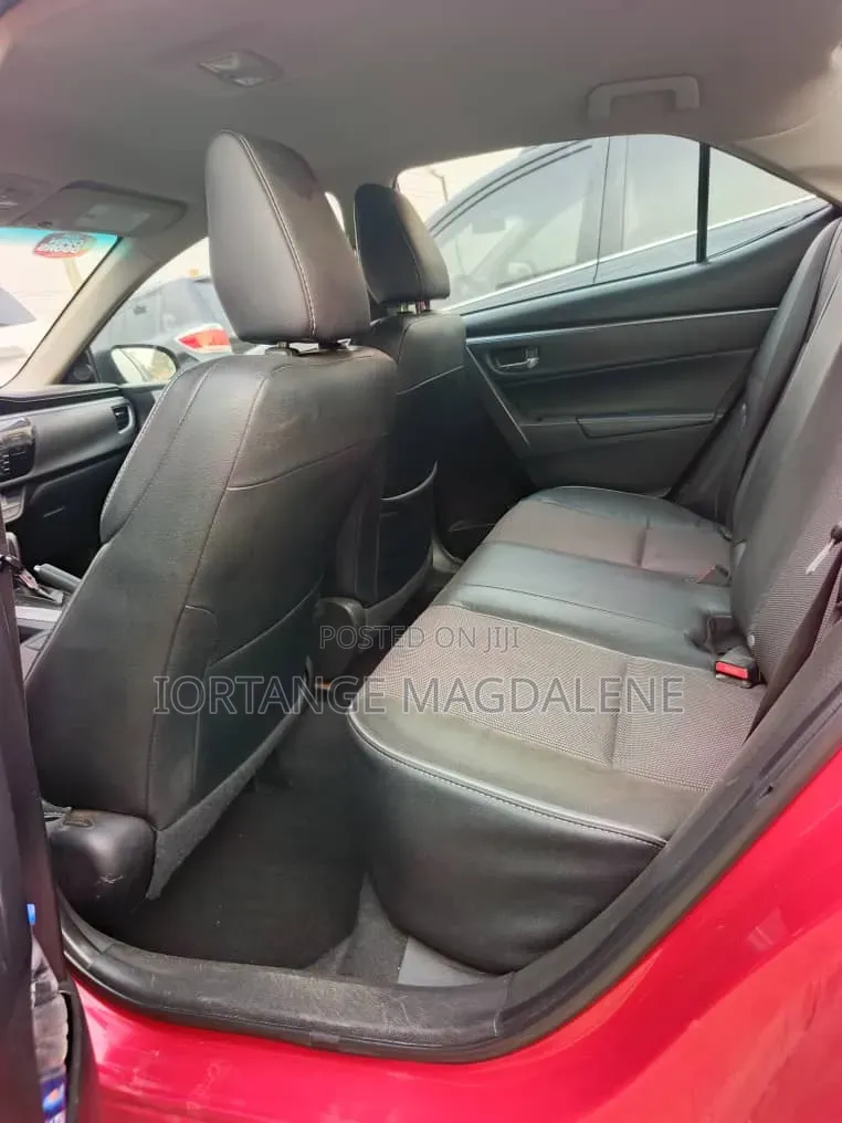 Toyota Camry 2016 Black