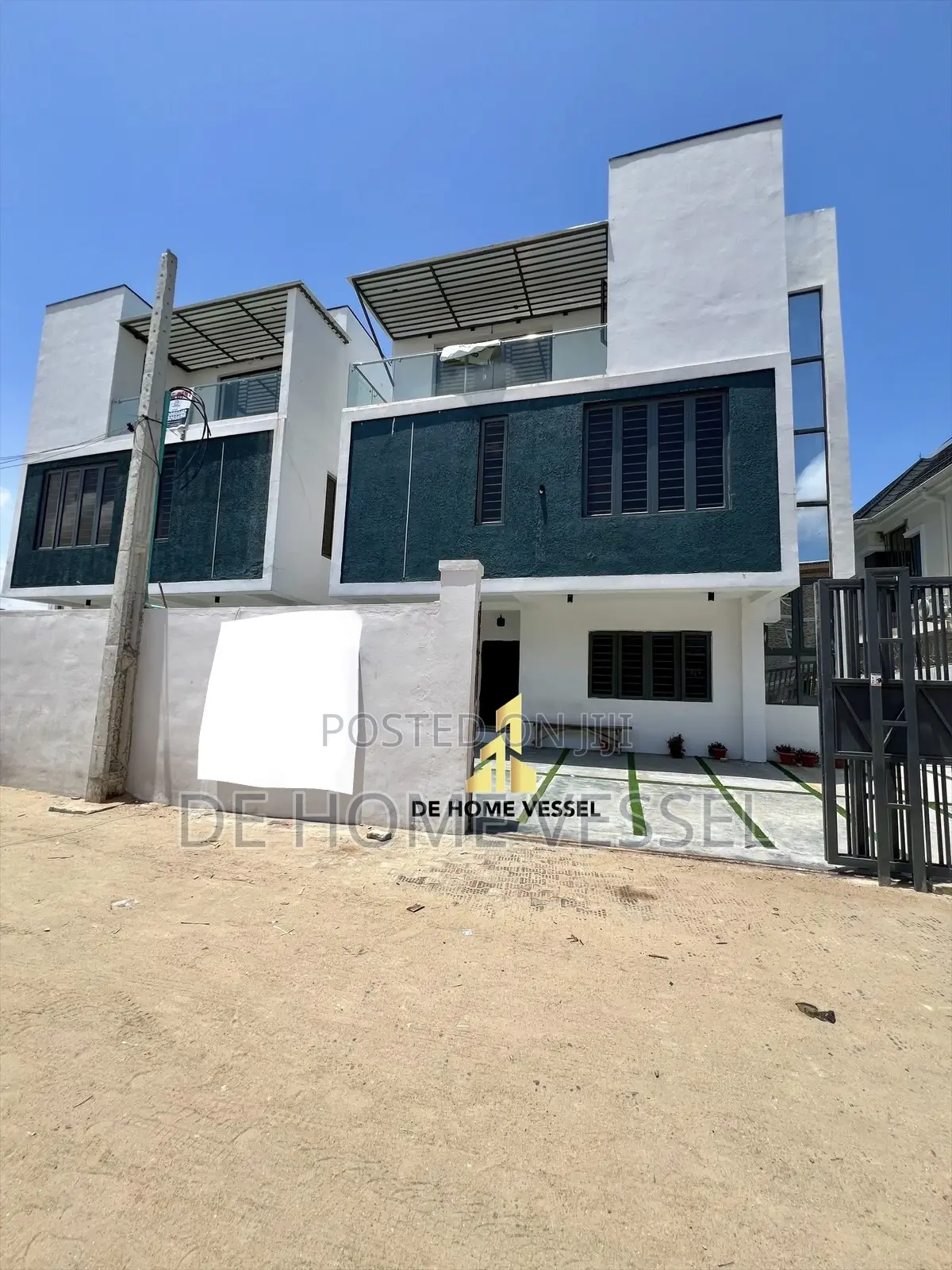 4bdrm Duplex in Ologolo for sale