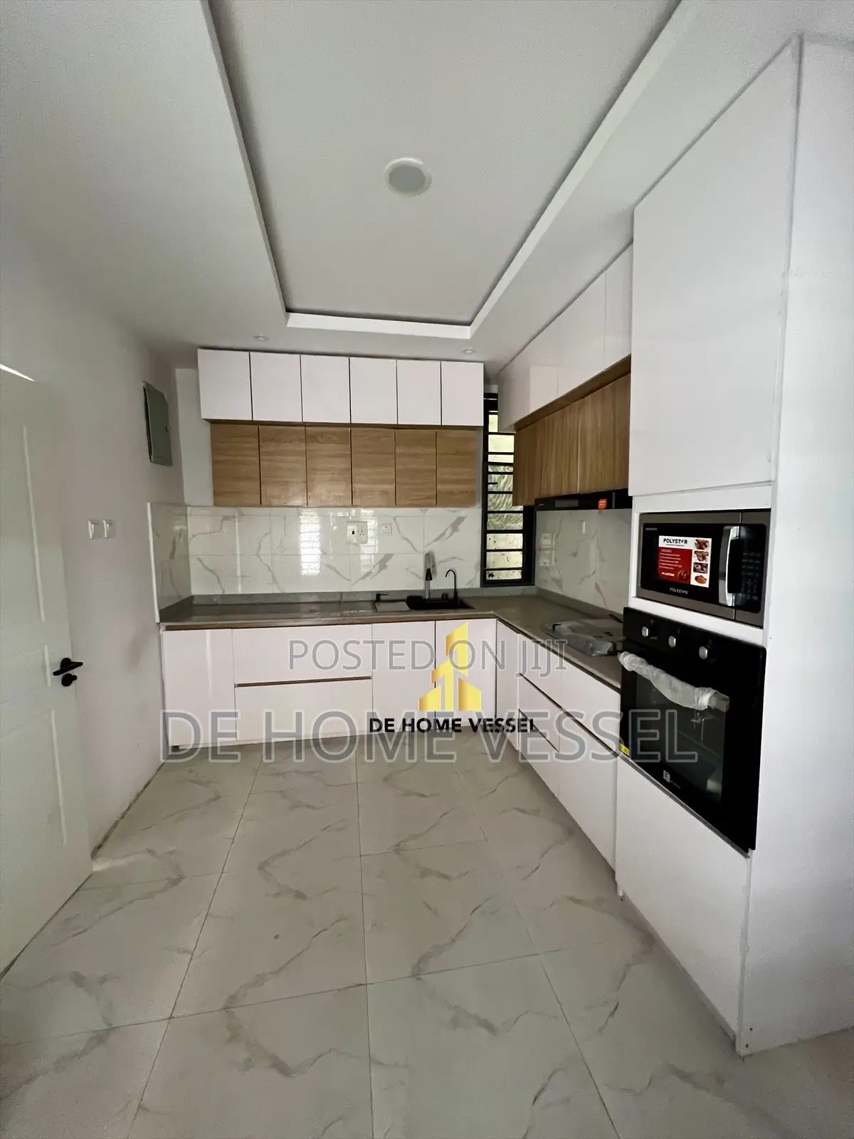 4bdrm Duplex in Ologolo for sale